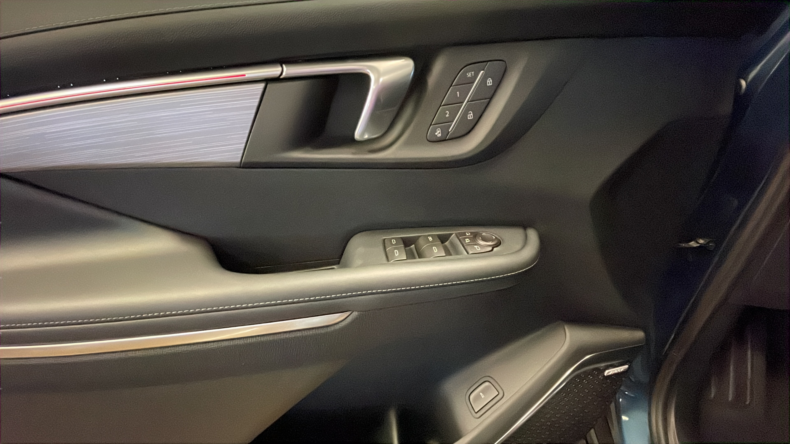 2026 Buick Enclave Preferred - Photo 10