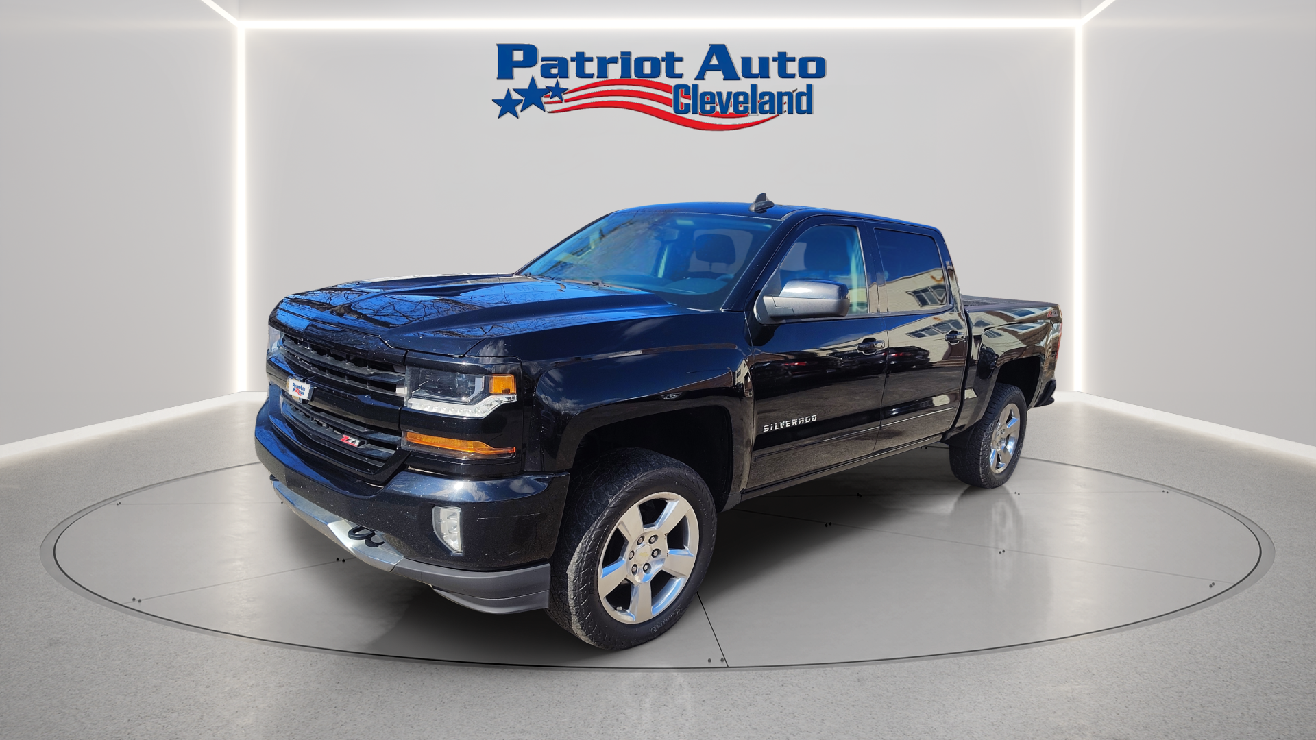 2017 Chevrolet Silverado 1500 LT - Main Image