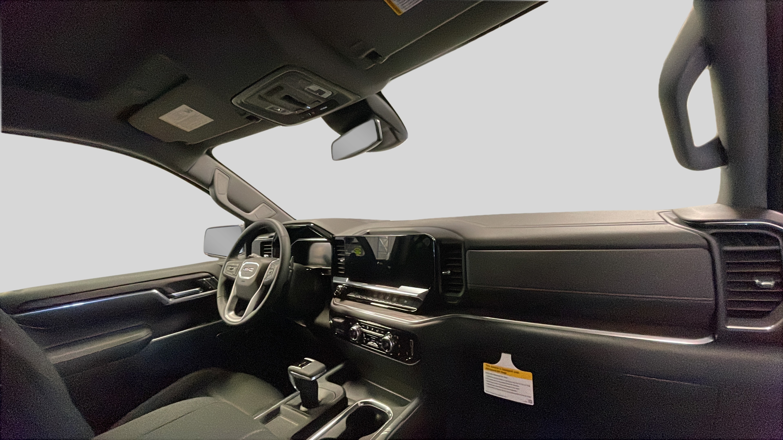 2026 GMC Sierra 1500 SLT - Photo 17