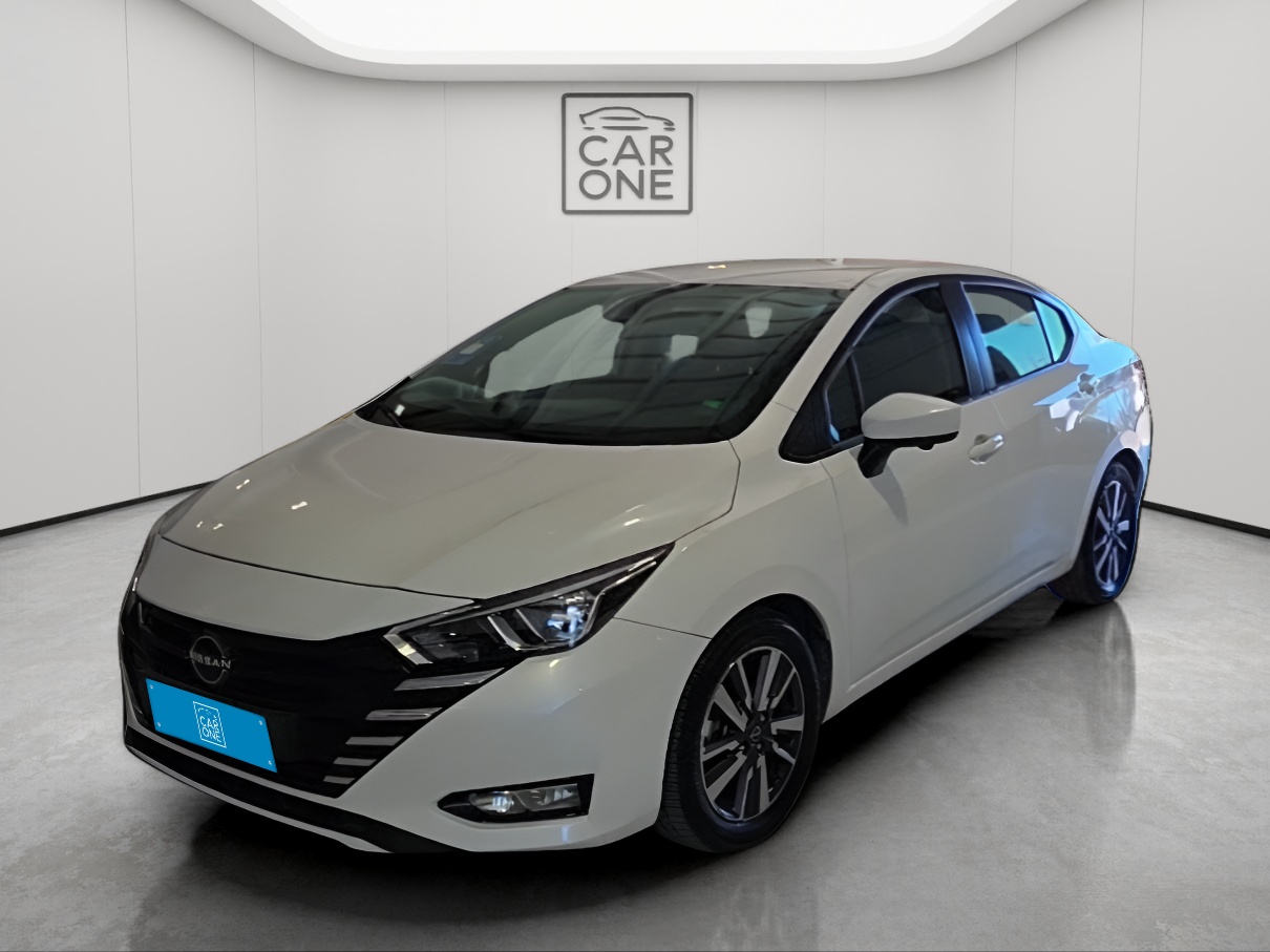 Nissan Versa Advance