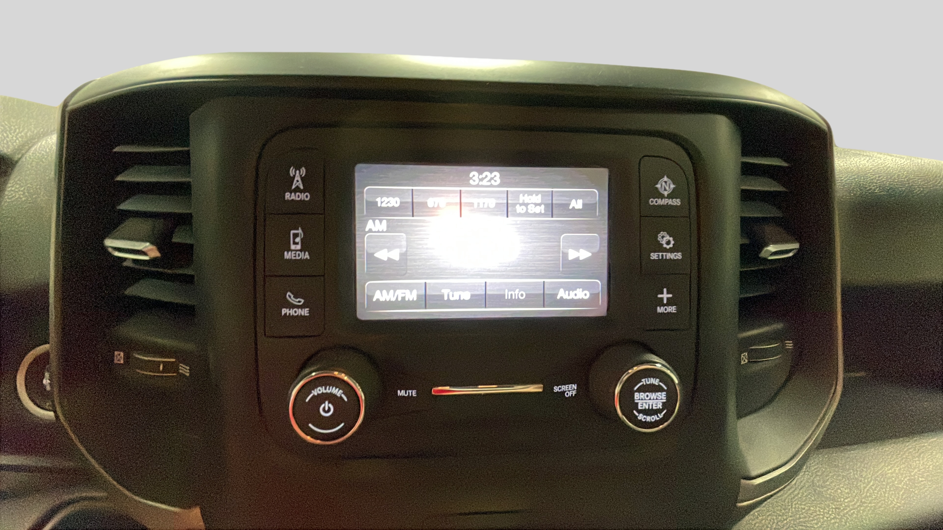 2022 RAM Ram 3500 Chassis Cab Tradesman - Photo 11