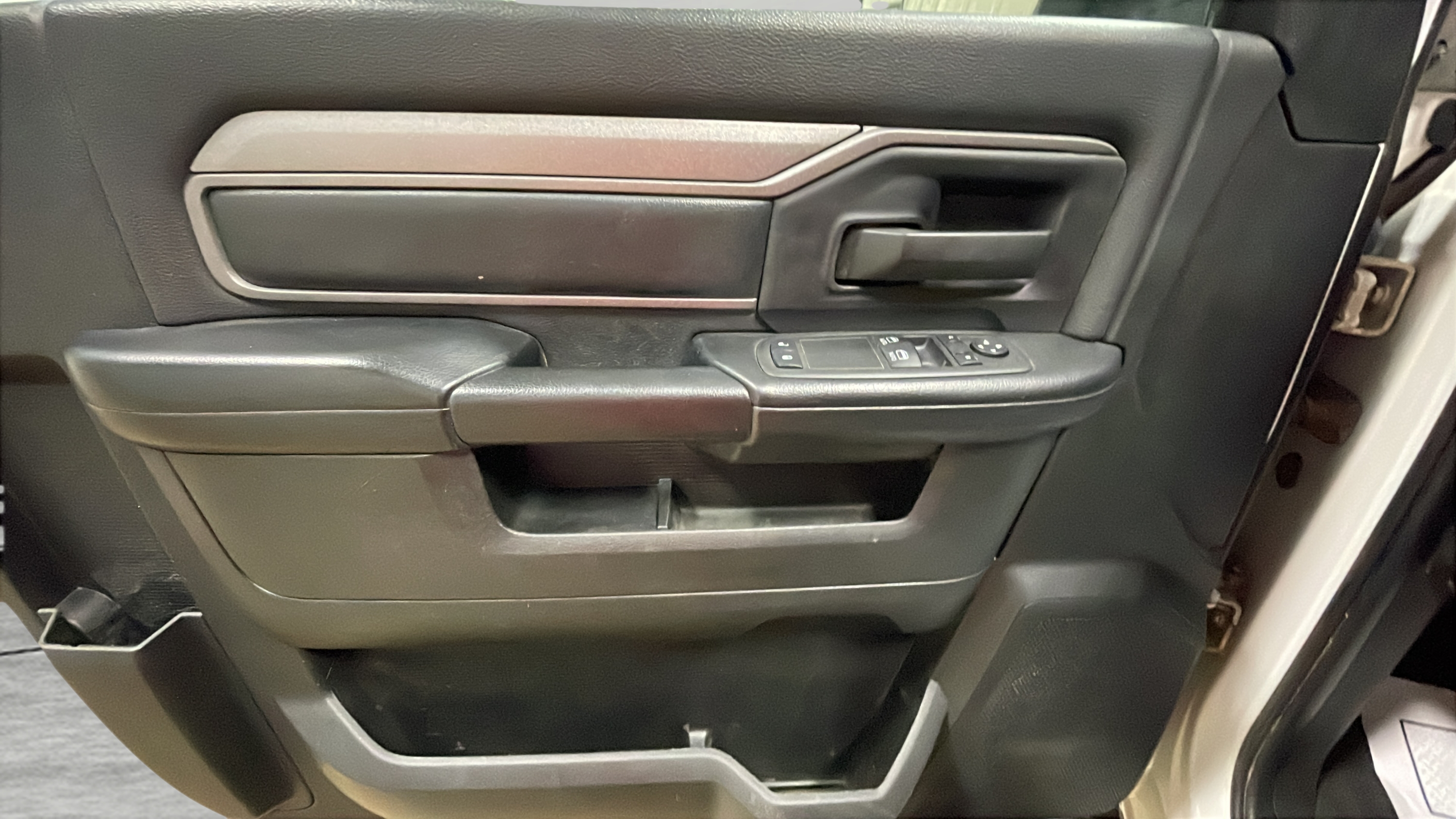 2022 RAM Ram 3500 Chassis Cab Tradesman - Photo 14