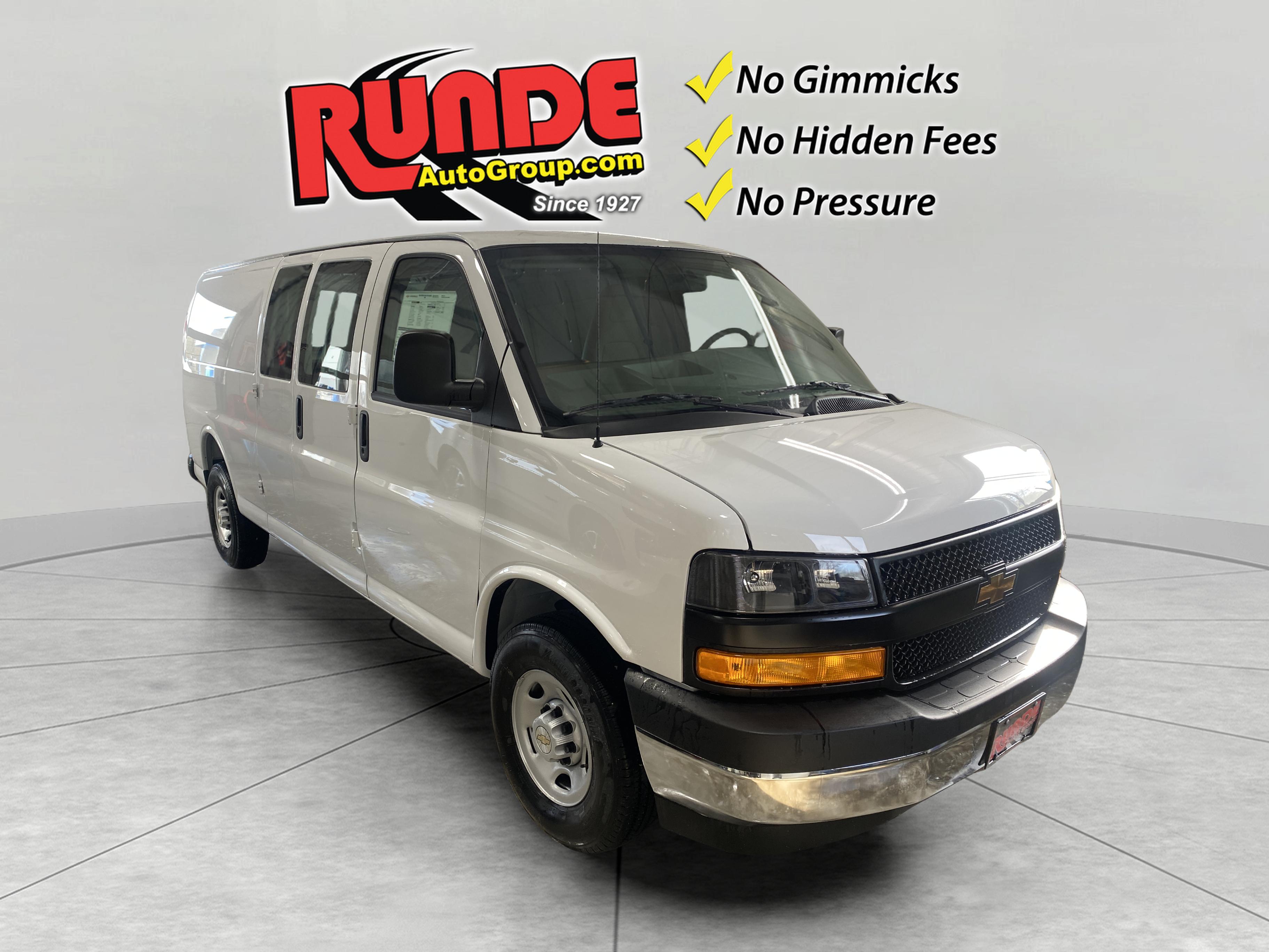 2026 Chevrolet Express 2500 Extended Work Van HD's photo