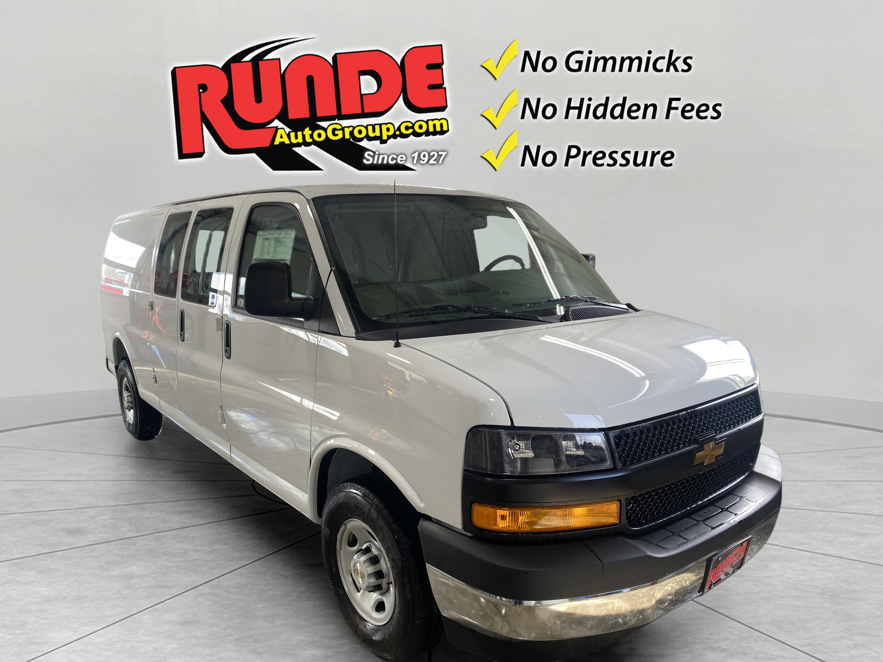 2026 Chevrolet Express 2500 Extended Work Van HD's photo