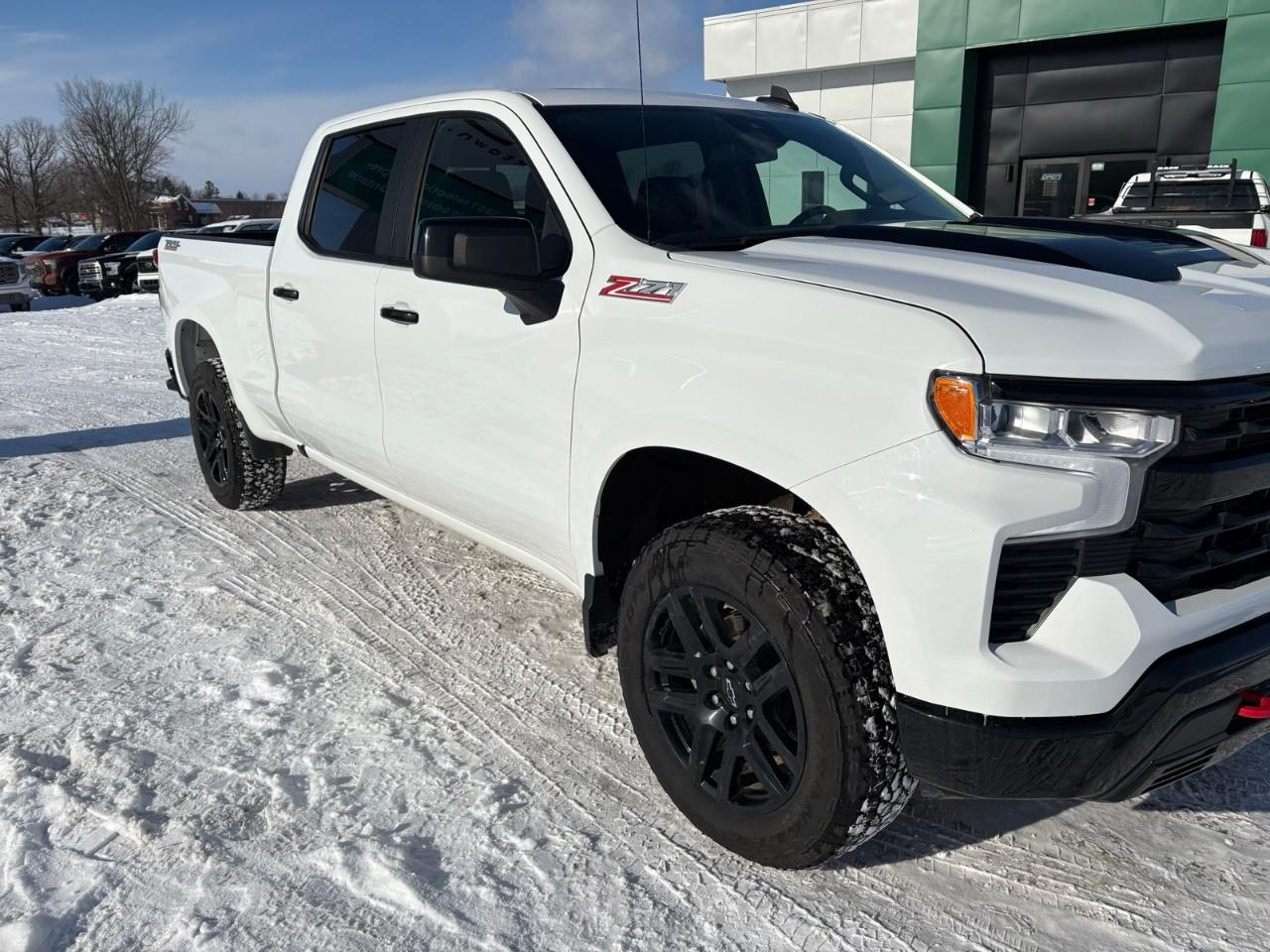 2025 CHEVROLET SILVERADO 1500 LT TRAIL BOSS — photo 2