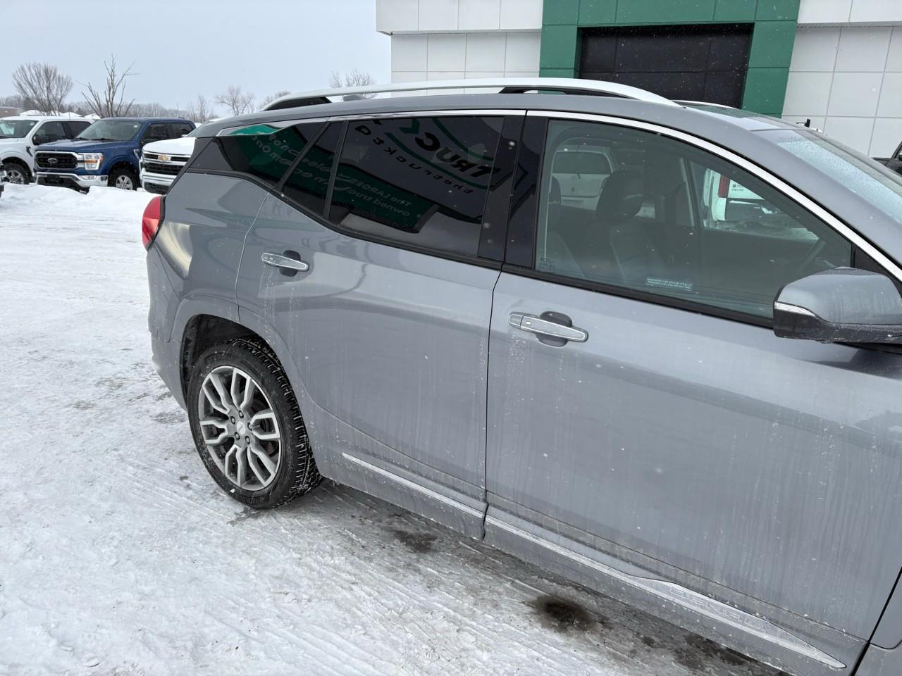 2024 GMC TERRAIN DENALI — photo 3