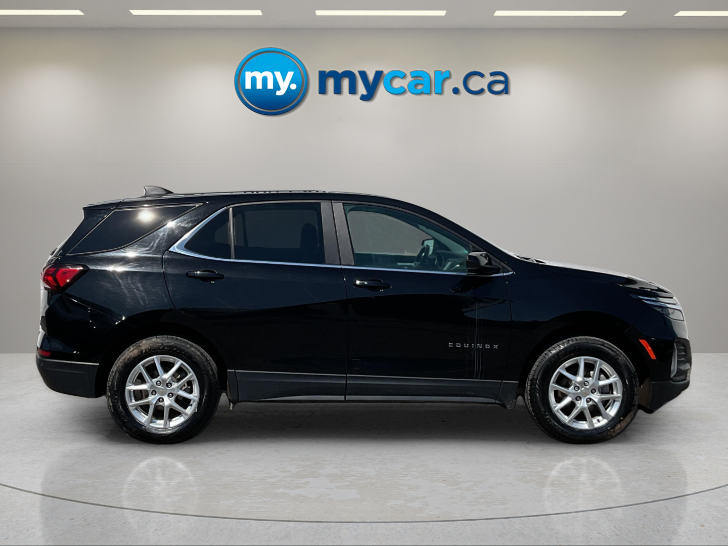 2024 CHEVROLET EQUINOX LT — photo 2