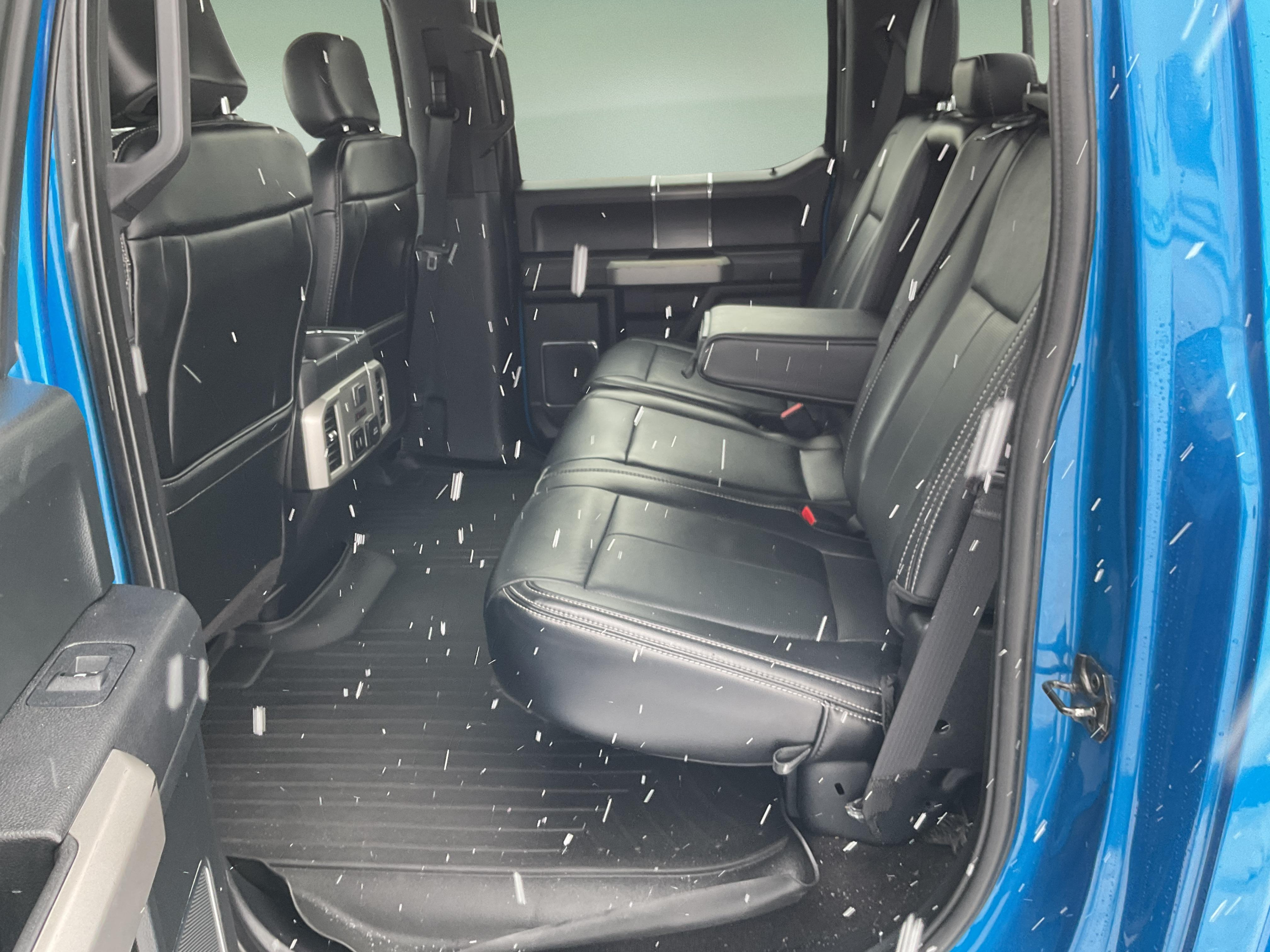 2019 FORD F-150 LARIAT — photo 8