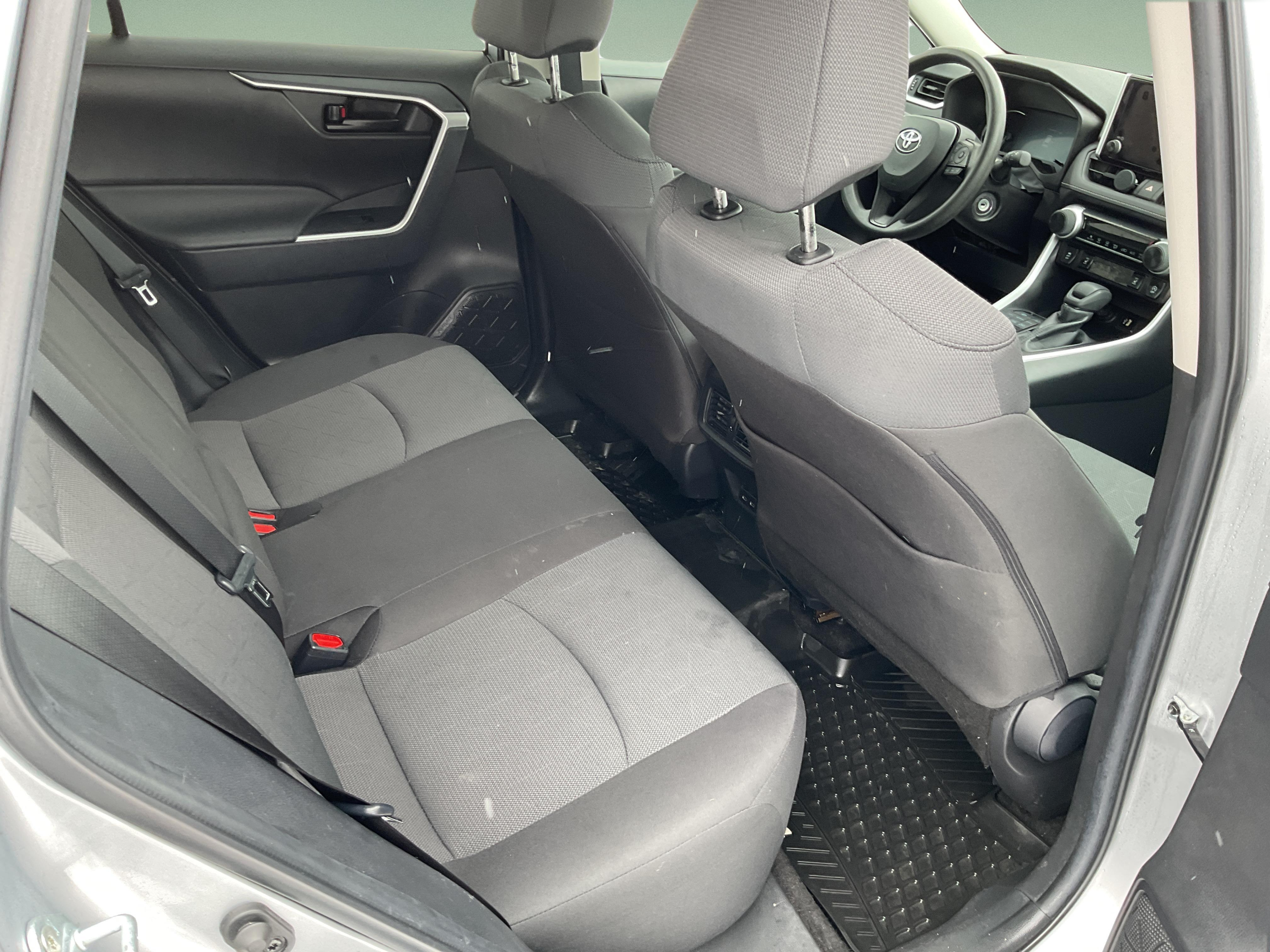 2025 TOYOTA RAV4 LE — photo 8