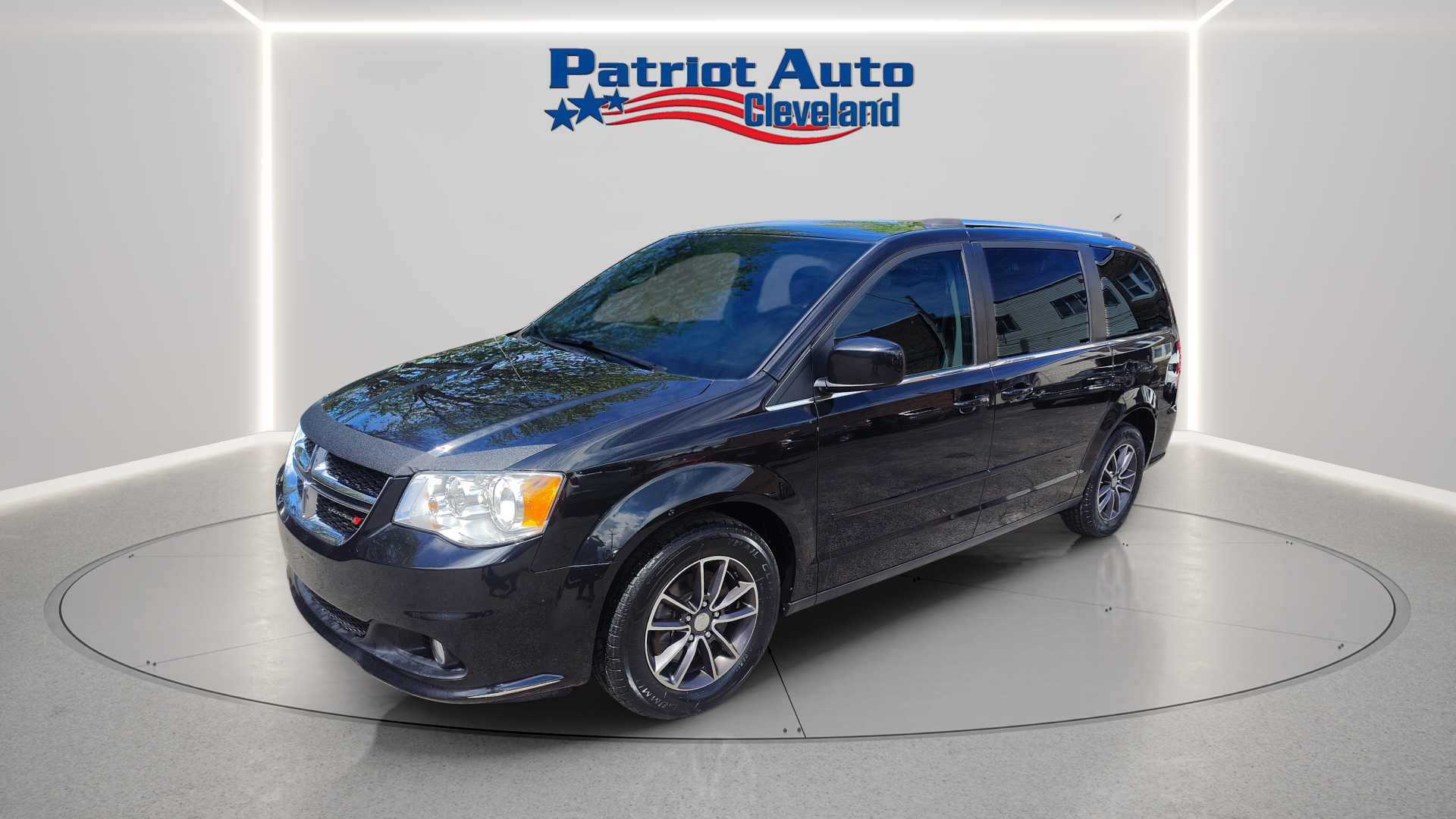 2017 Dodge Grand Caravan SXT's photo