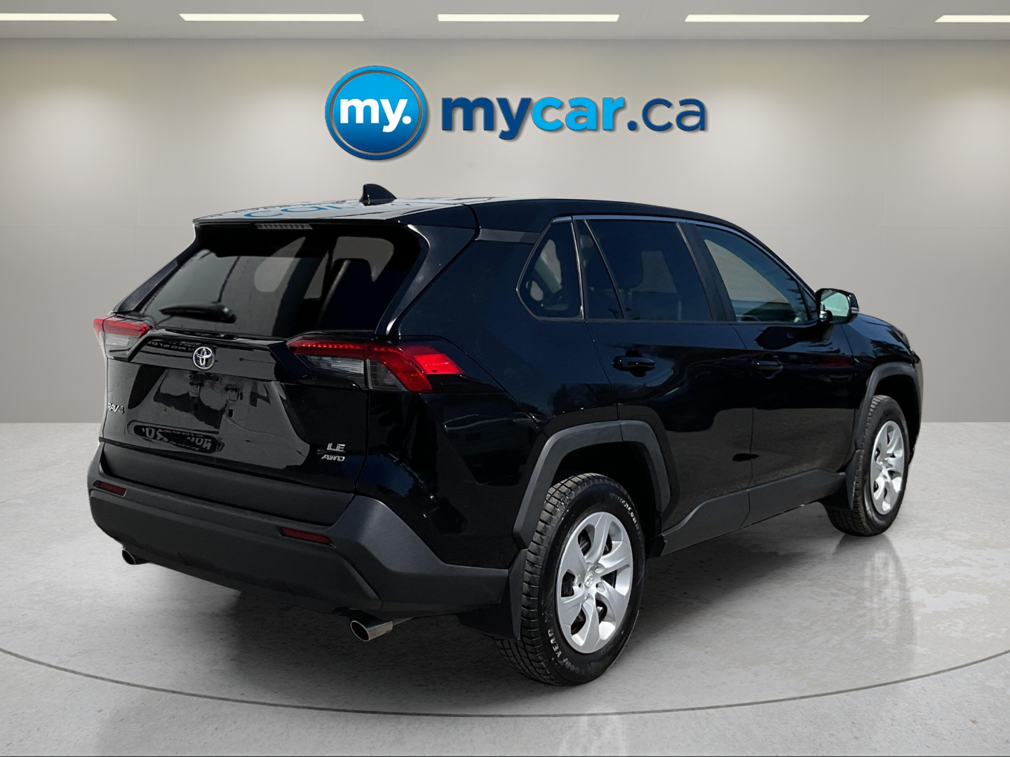 2024 TOYOTA RAV4 LE — photo 3