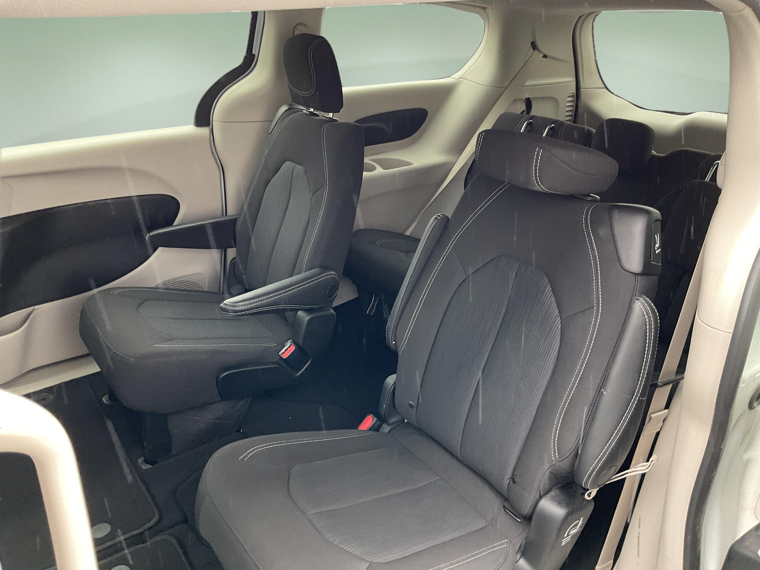 2023 CHRYSLER GRAND CARAVAN SXT — photo 8