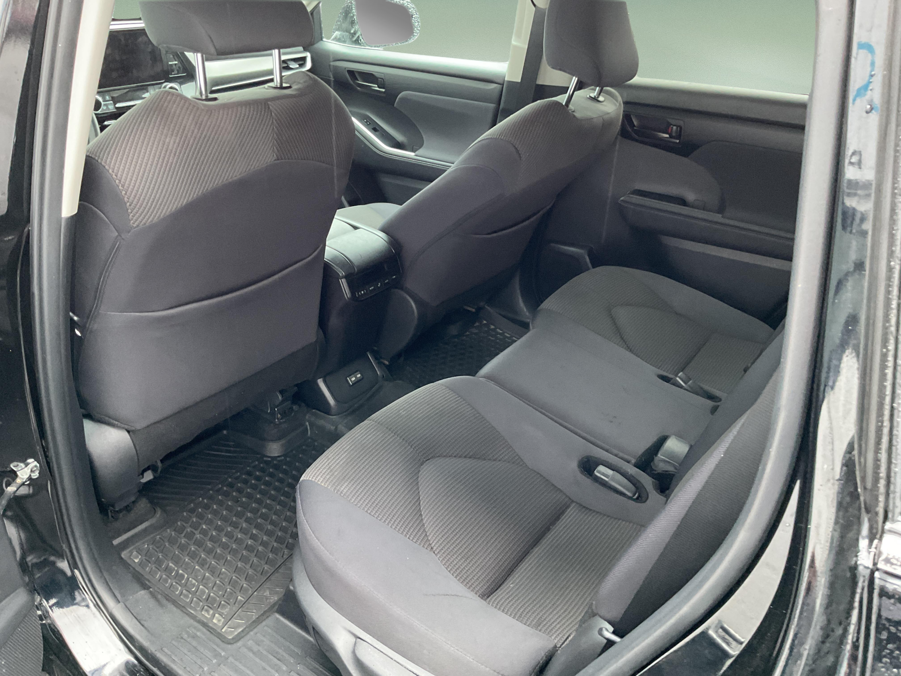 2024 TOYOTA HIGHLANDER LE — photo 8