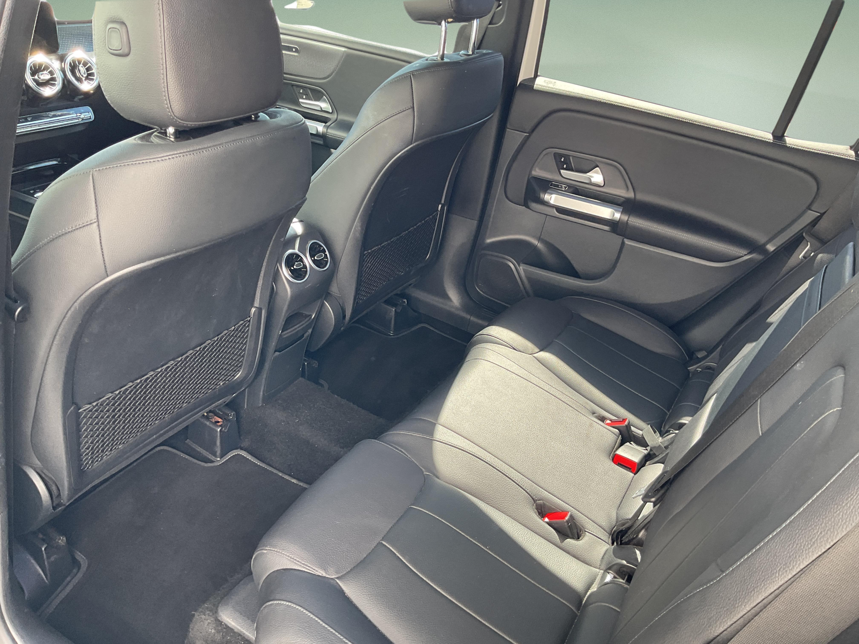 2023 MERCEDES-BENZ GLB250 4-MATIC — photo 8