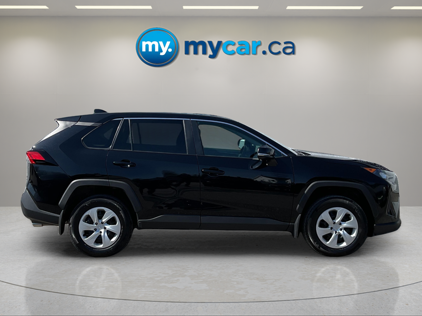 2024 TOYOTA RAV4 LE — photo 2