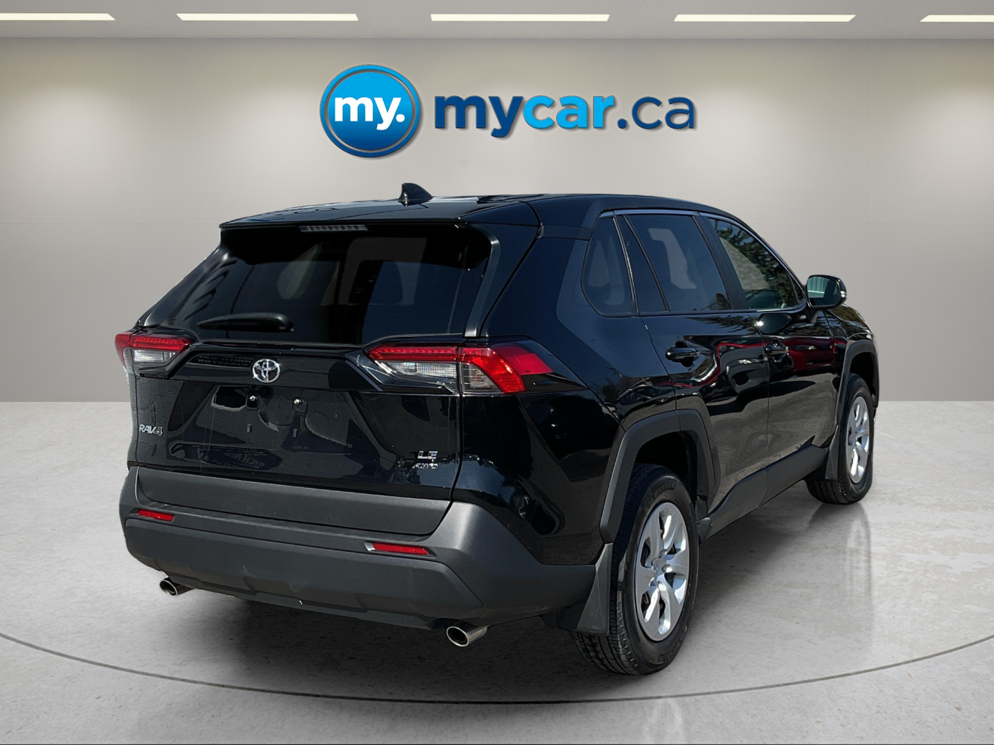 2024 TOYOTA RAV4 LE — photo 3