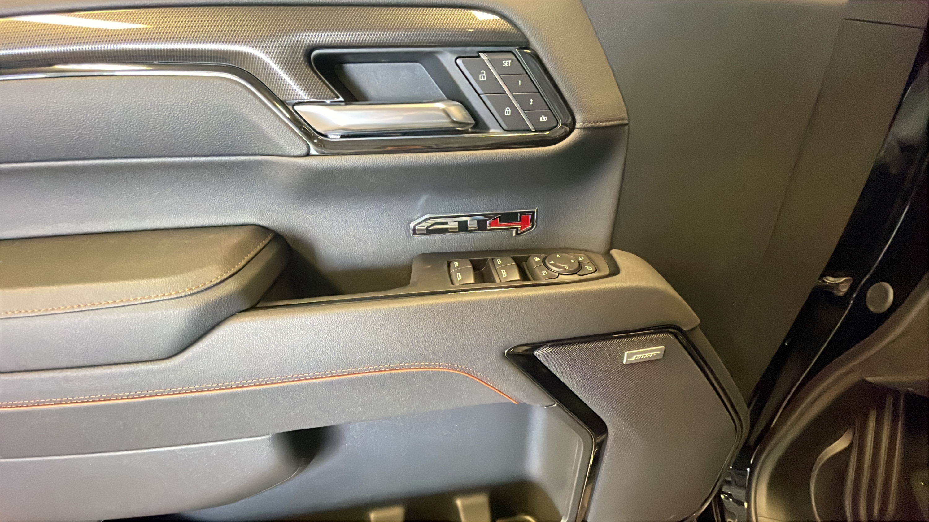2026 GMC Sierra 1500 AT4 - Photo 10