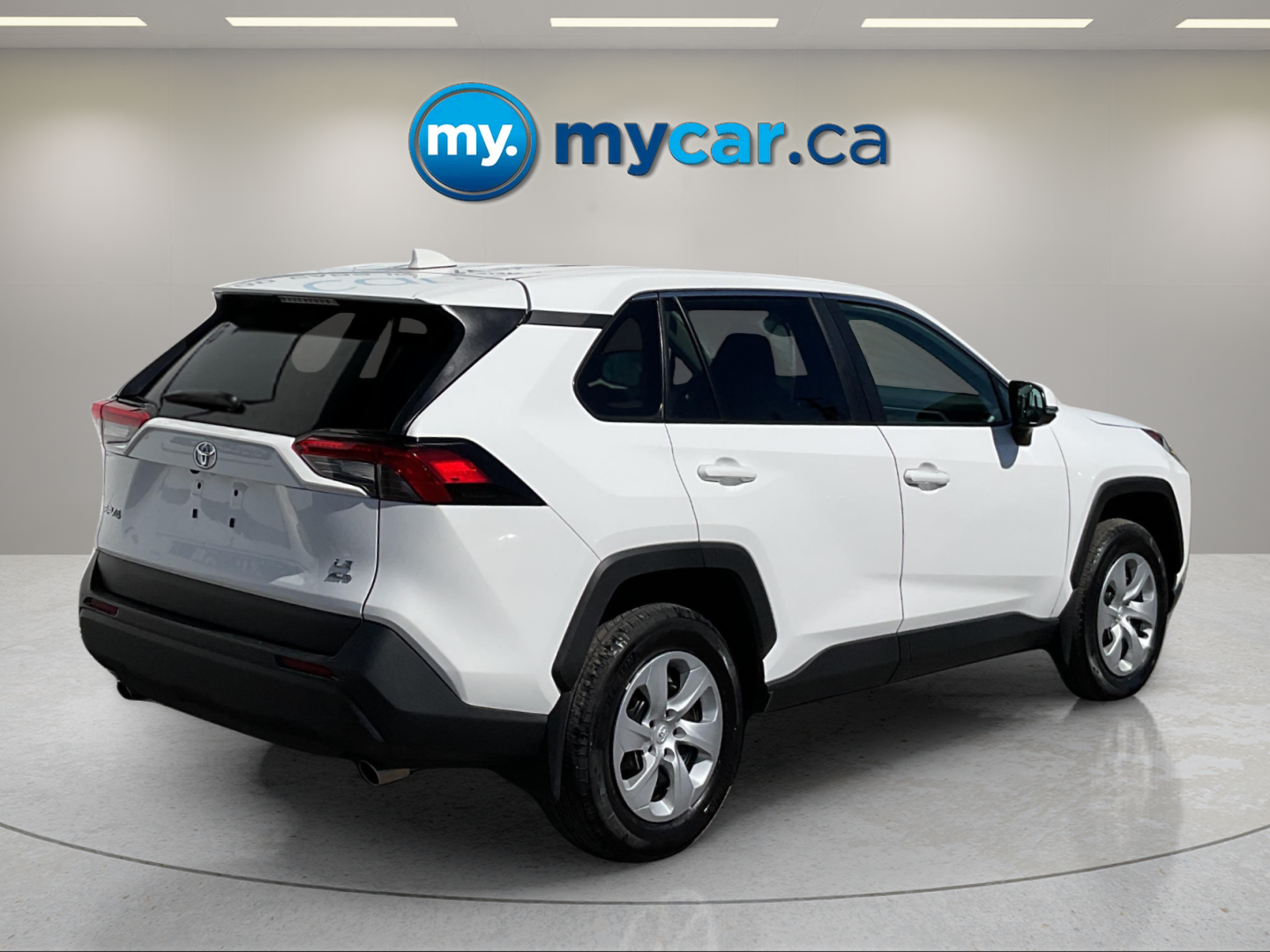 2024 TOYOTA RAV4 LE — photo 4