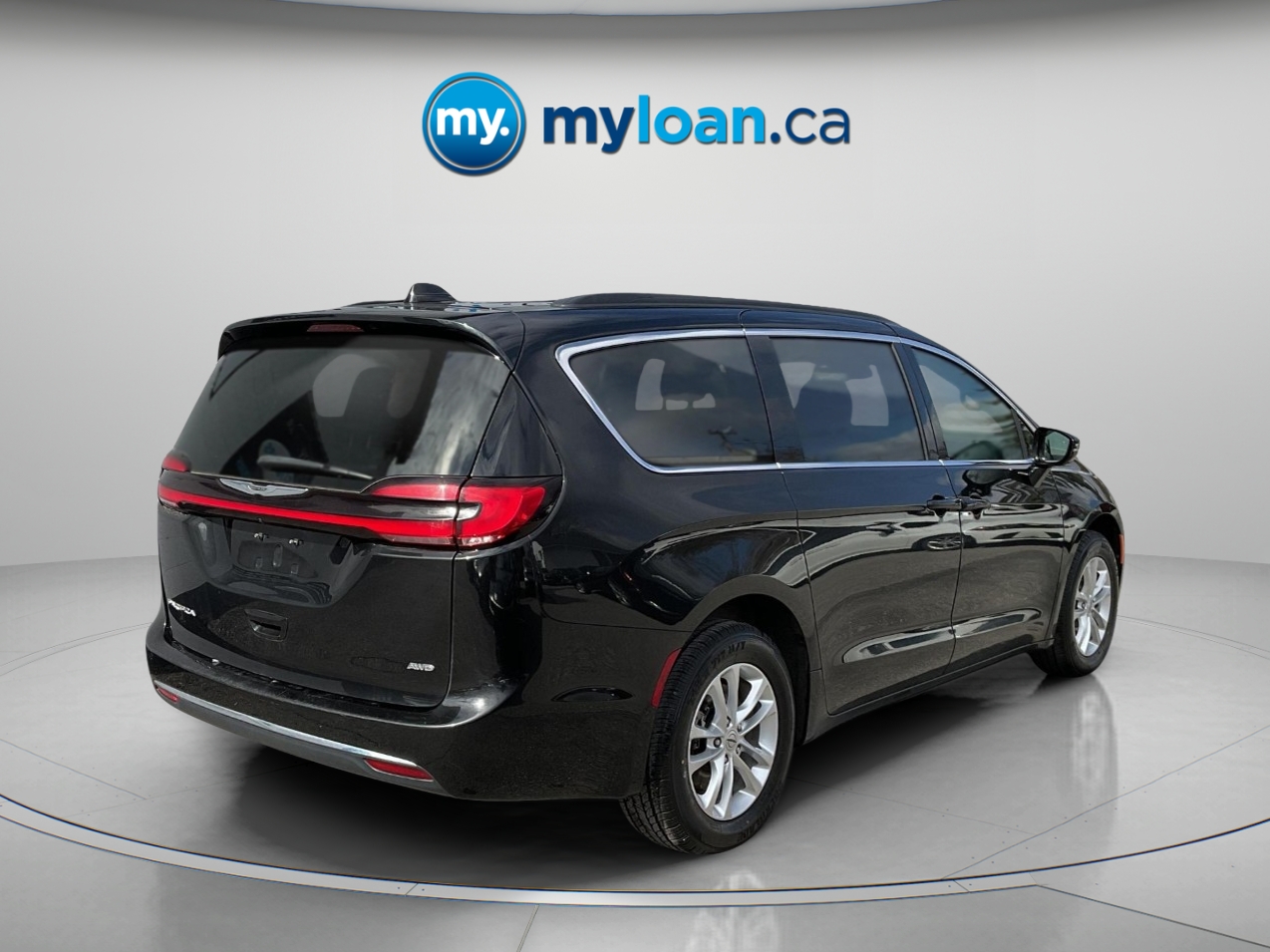 2022 CHRYSLER PACIFICA TOURING — photo 3