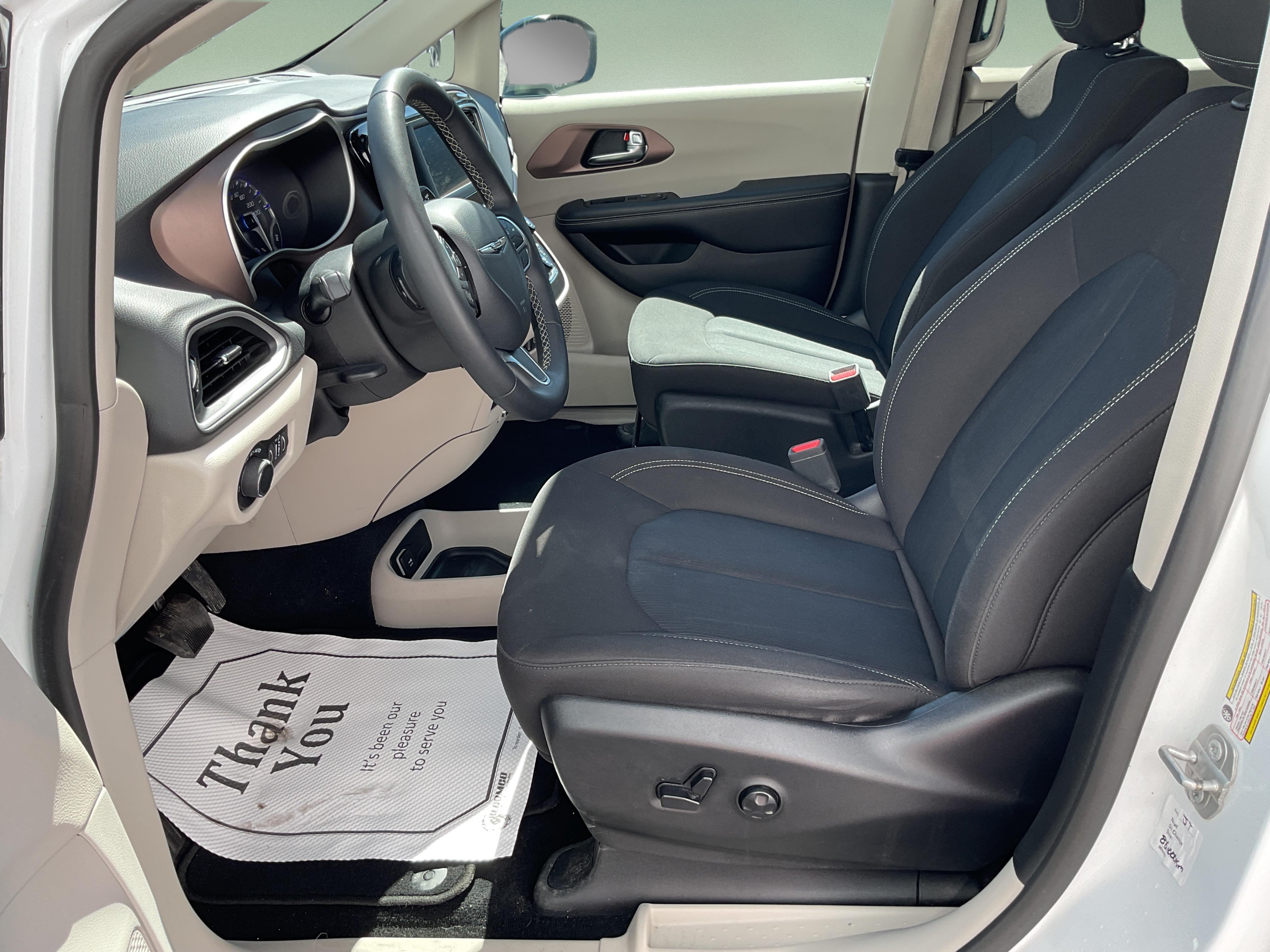 2024 CHRYSLER GRAND CARAVAN SXT — photo 8