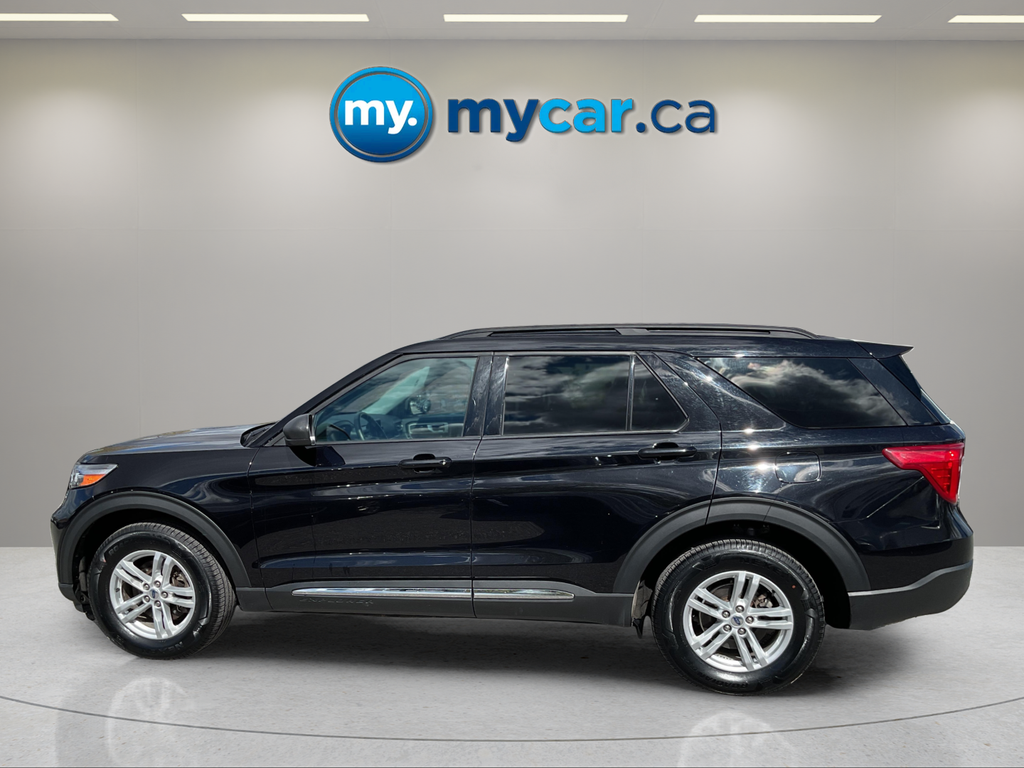 2024 FORD EXPLORER XLT — photo 3
