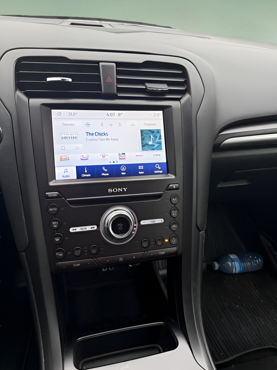 2020 FORD FUSION ENERGI TITANIUM — photo 2