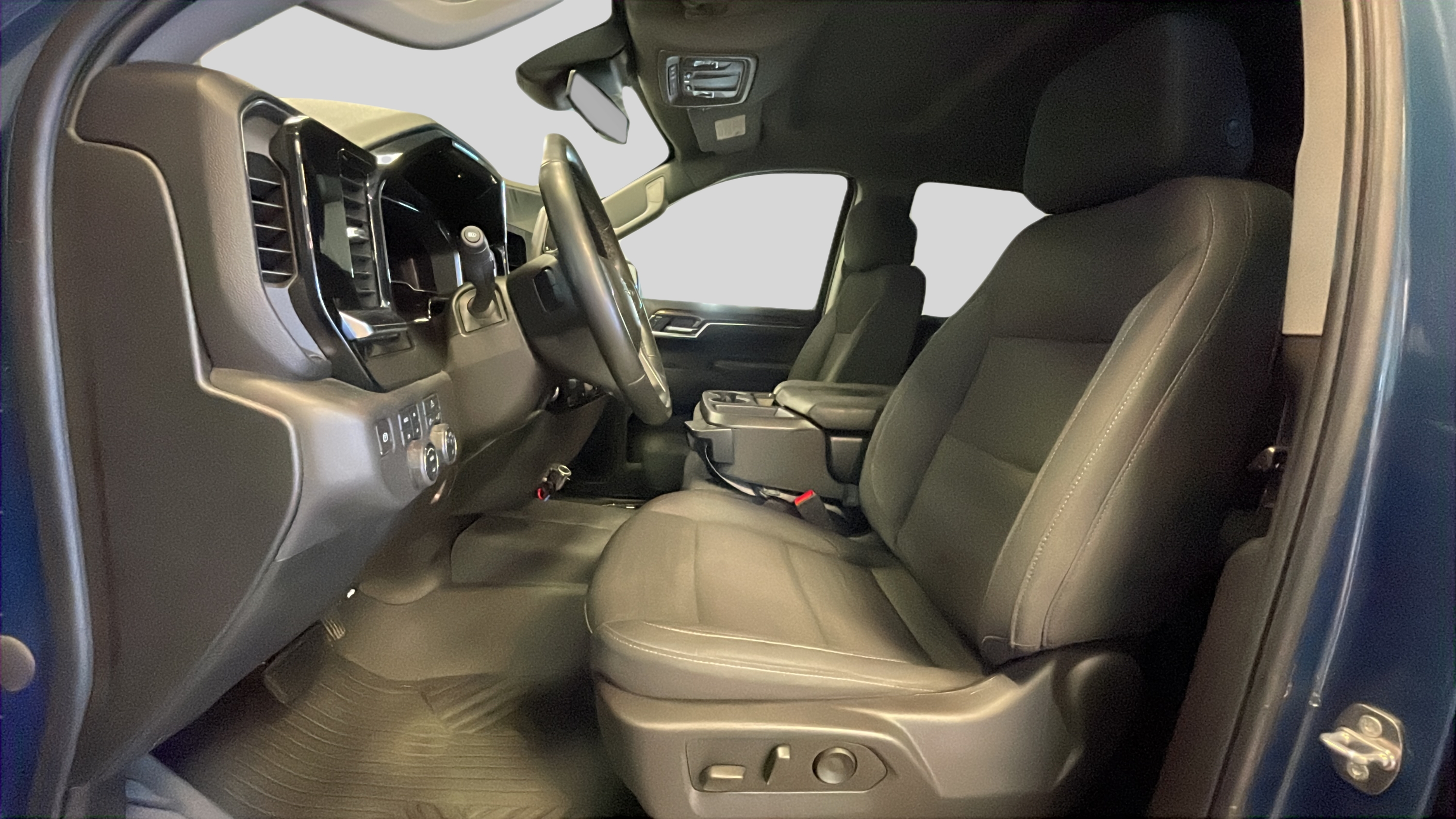 2024 Chevrolet Silverado 1500 RST - Photo 13