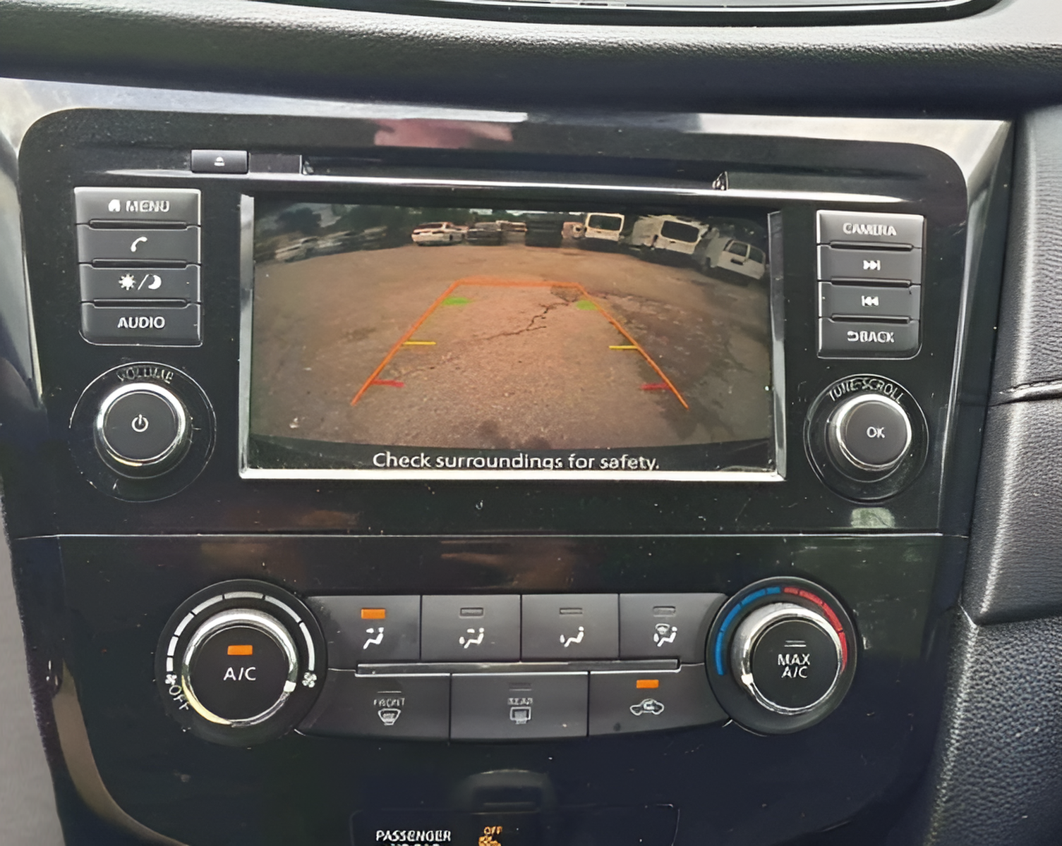 2019 Nissan ROGUE S FWD — photo 14