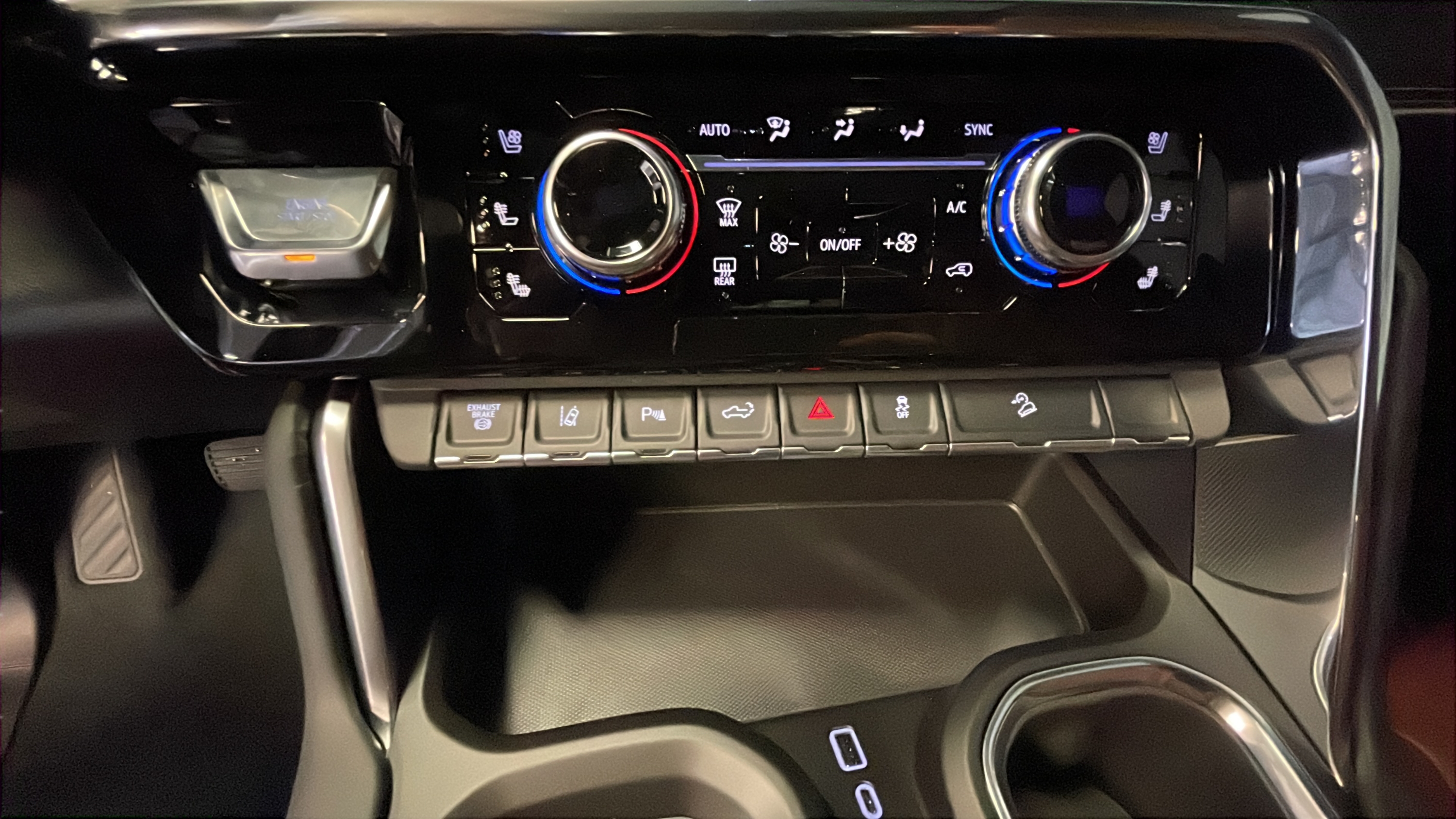 2026 GMC Sierra 2500HD Denali Ultimate - Photo 14