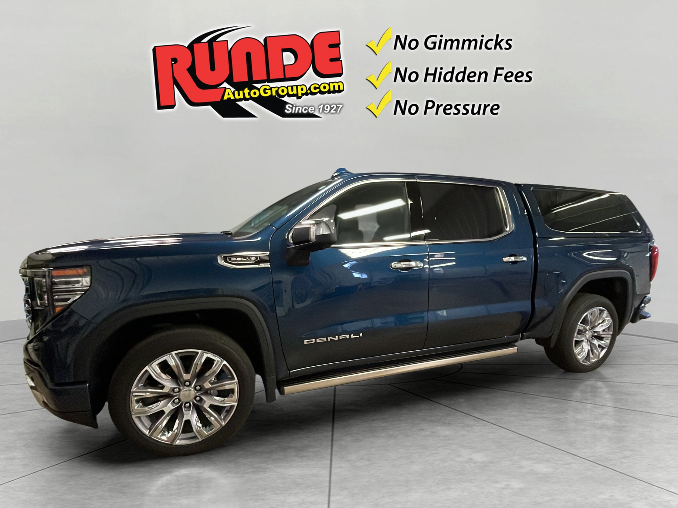 2023 GMC Sierra 4WD Crew Cab Short Box Denali's photo