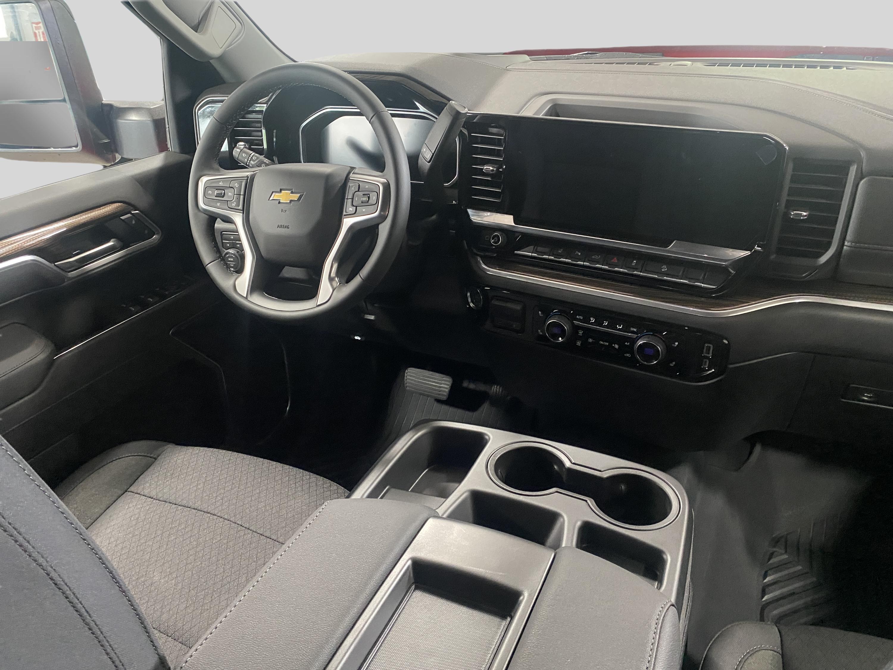 2026 Chevrolet Silverado 2500 HD LT - Photo 8