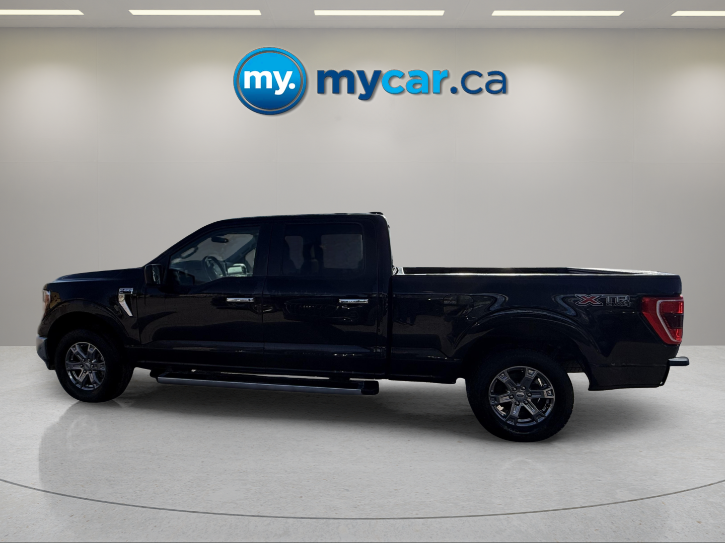 2023 FORD F-150 XLT — photo 8
