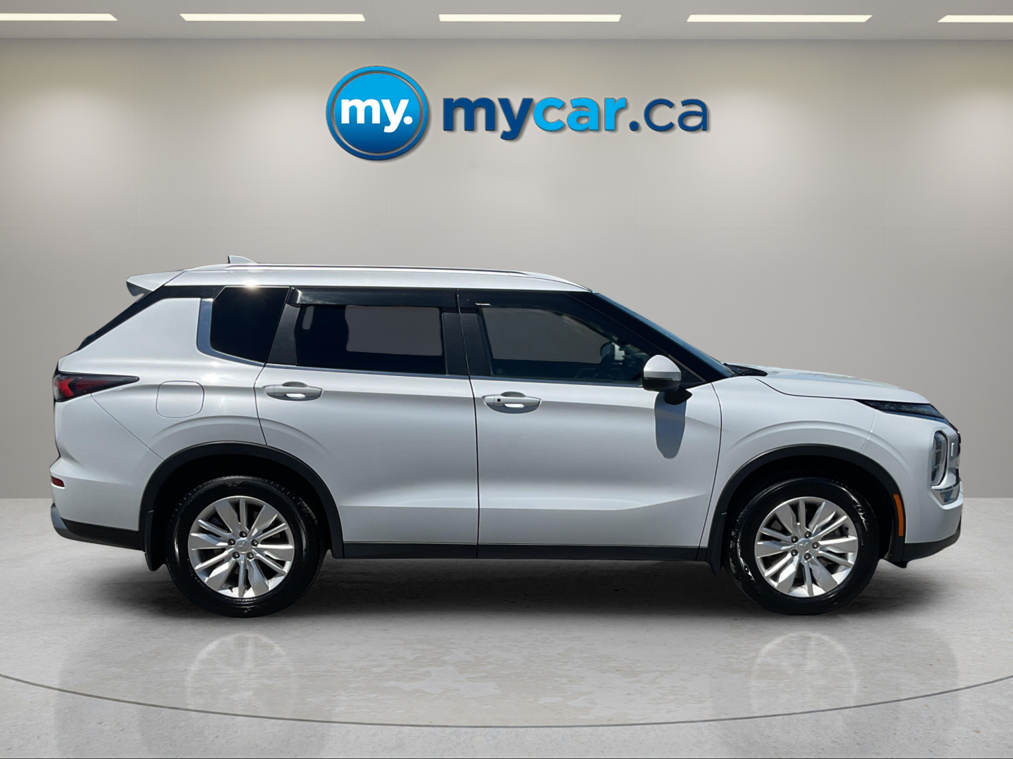 2025 MITSUBISHI OUTLANDER SE — photo 7