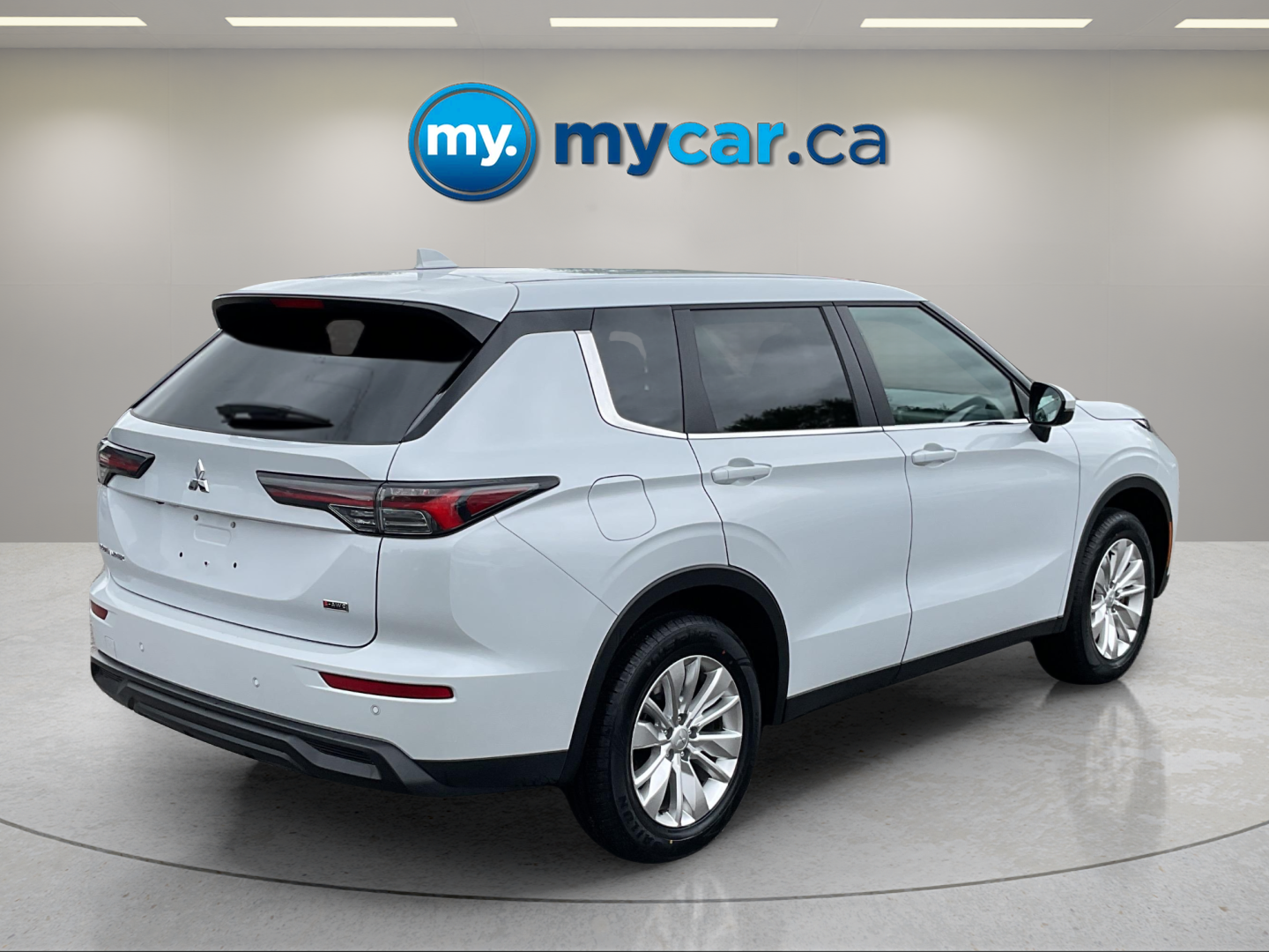 2025 MITSUBISHI OUTLANDER ES — photo 6