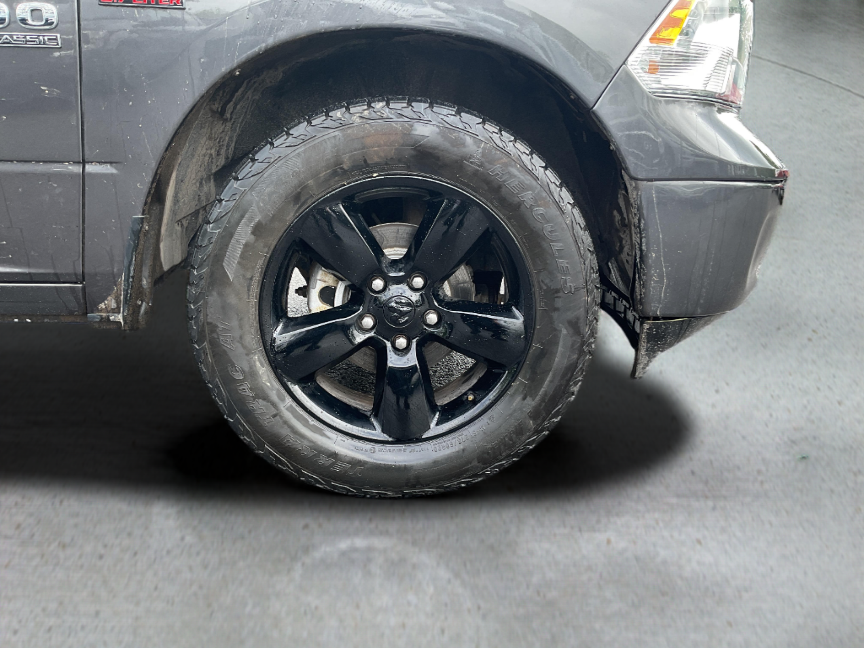 2023 RAM 1500 CLASSIC SLT