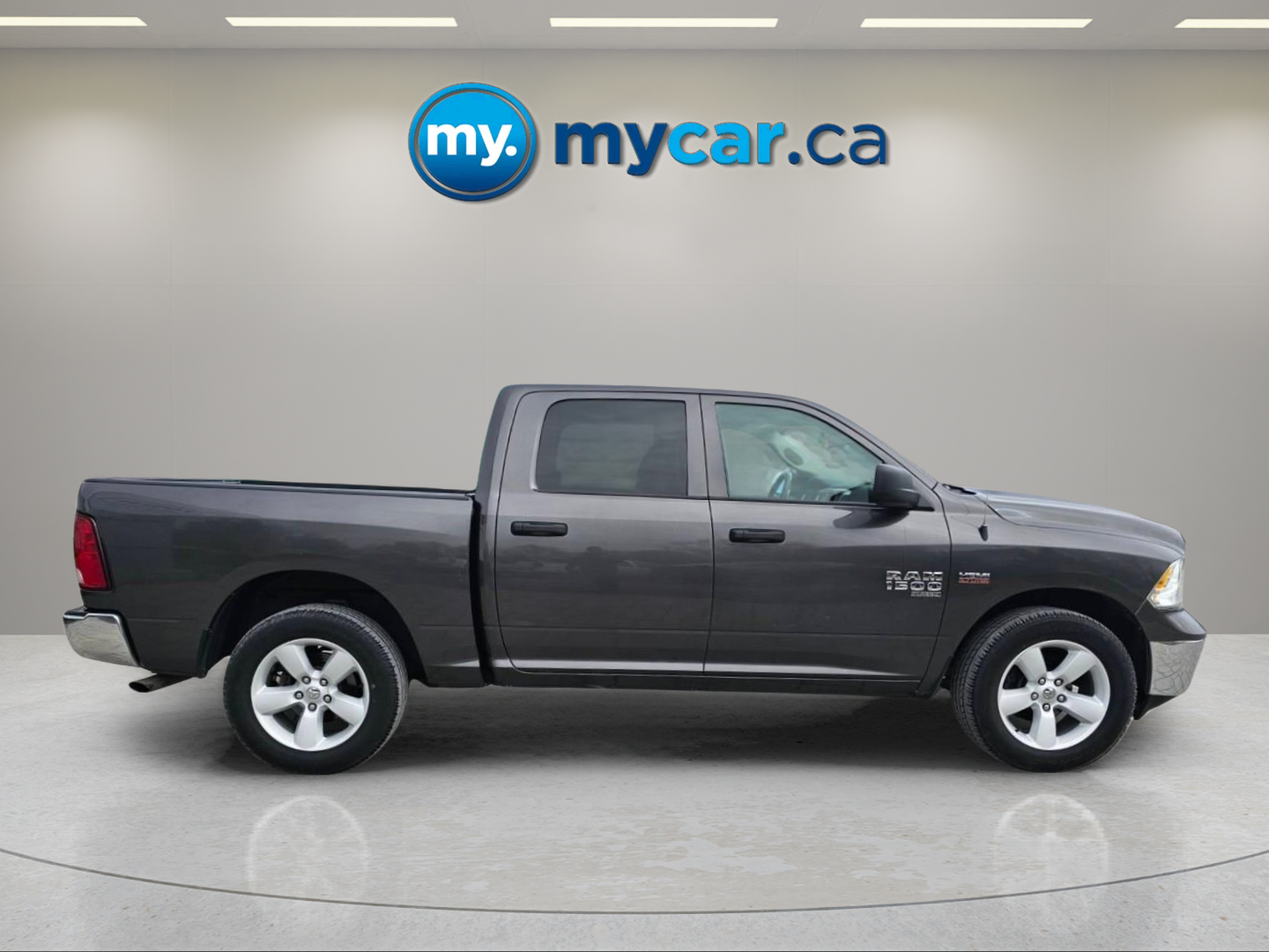 2023 RAM 1500 CLASSIC SLT — photo 4