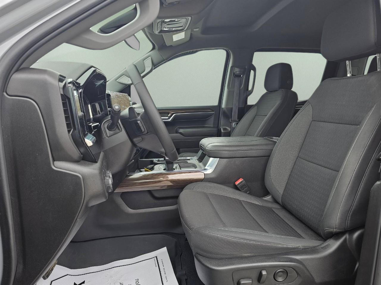 2024 CHEVROLET SILVERADO 1500 RST — photo 8