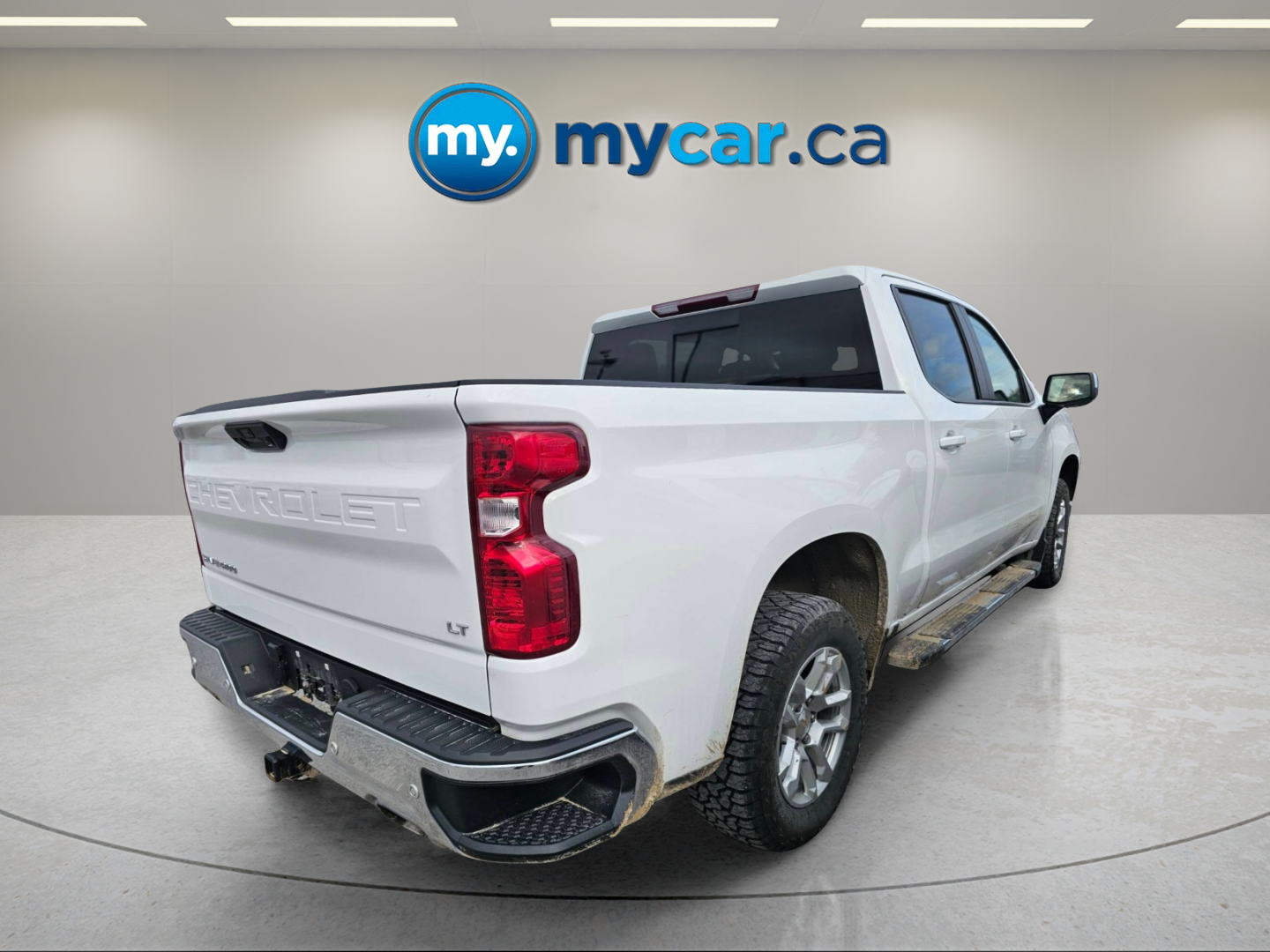 2024 CHEVROLET SILVERADO 1500 LT — photo 2
