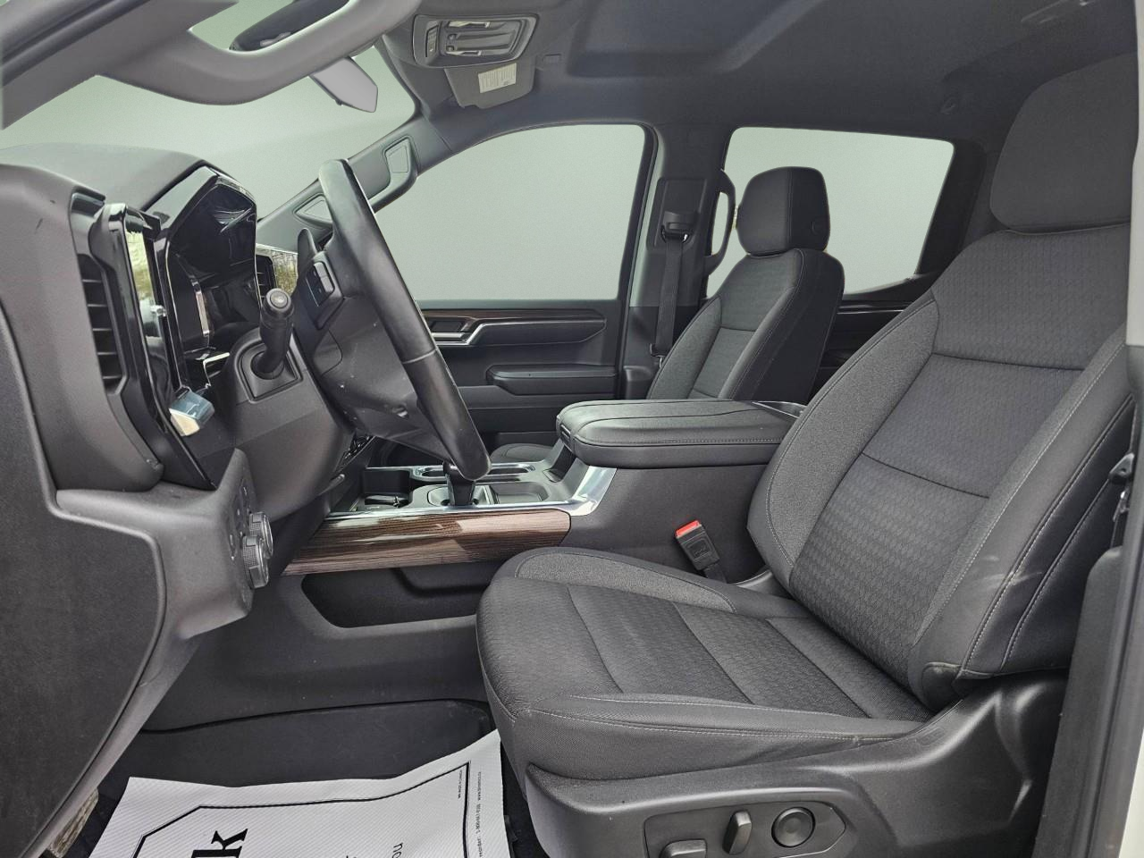 2024 CHEVROLET SILVERADO 1500 RST — photo 8