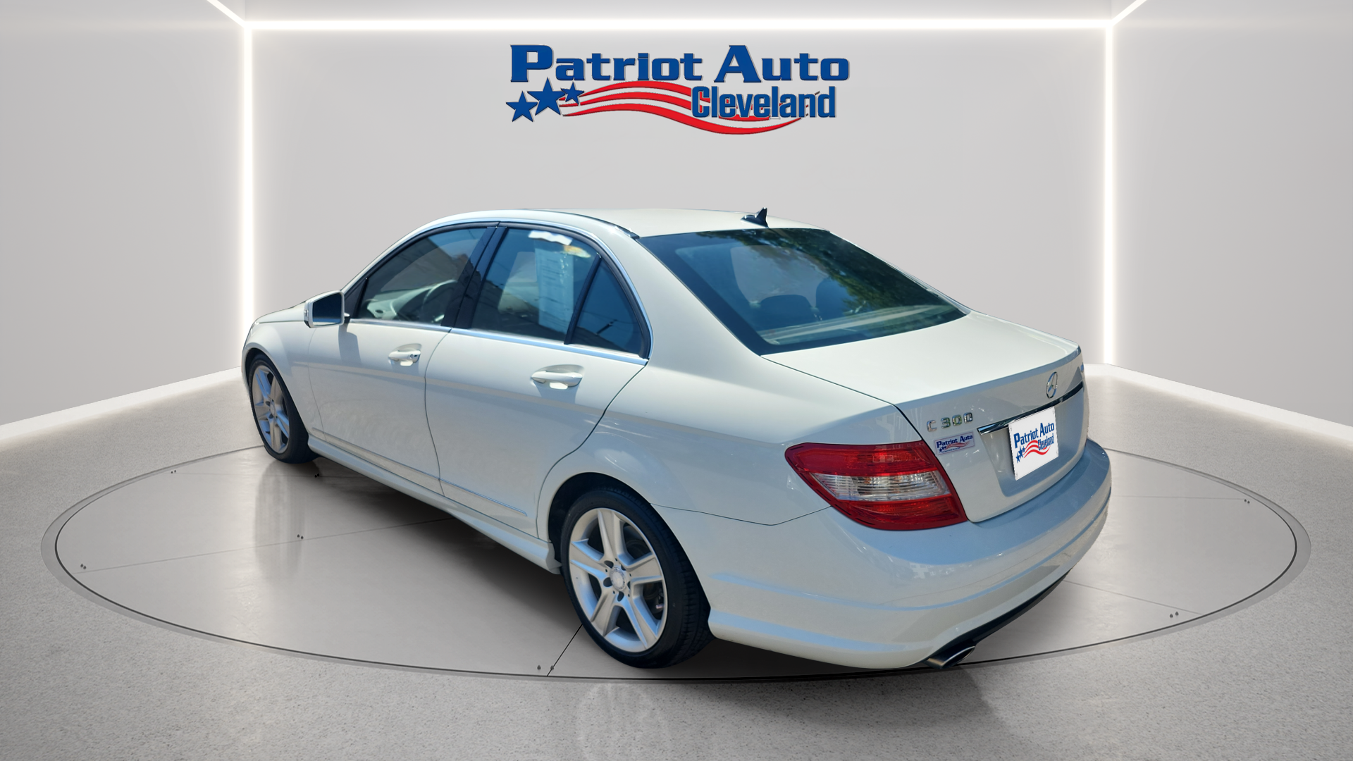 2011 Mercedes-Benz C-Class C300 4MATIC - Image 3