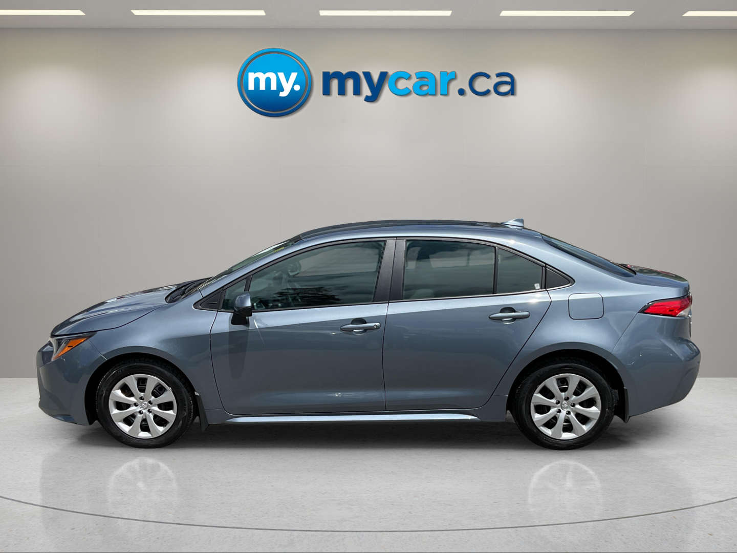 2025 TOYOTA COROLLA LE — photo 3