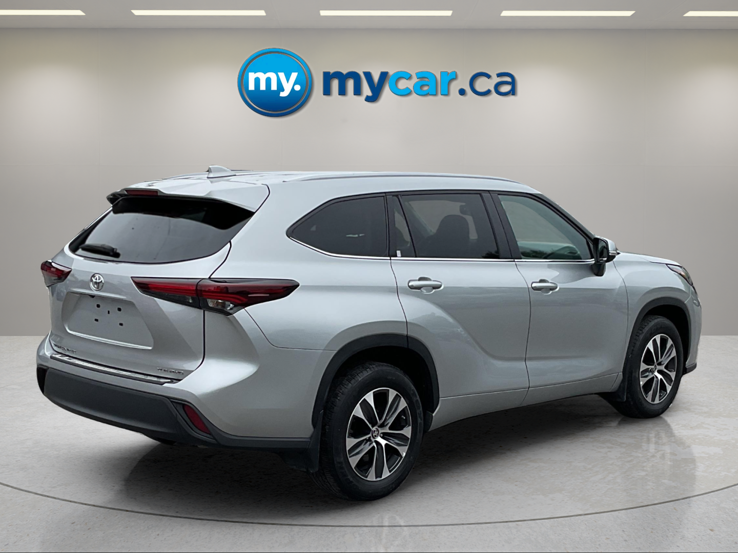 2024 TOYOTA HIGHLANDER XLE — photo 2