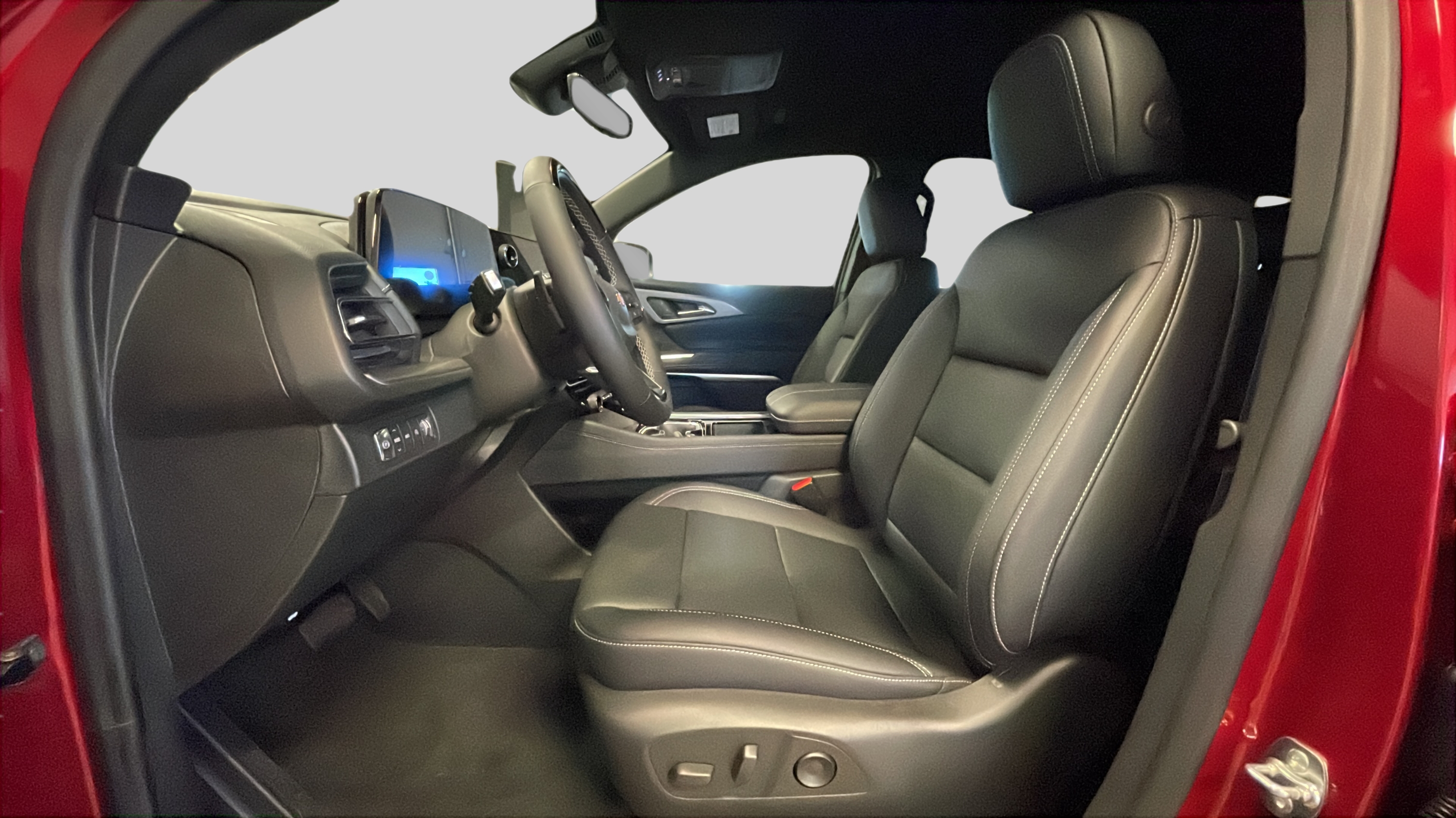 2026 Chevrolet Traverse LT - Photo 13