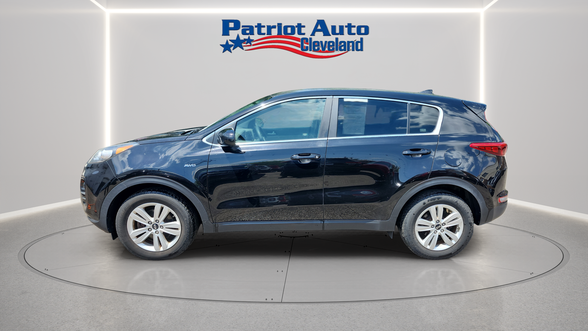 2017 Kia Sportage LX - Image 2