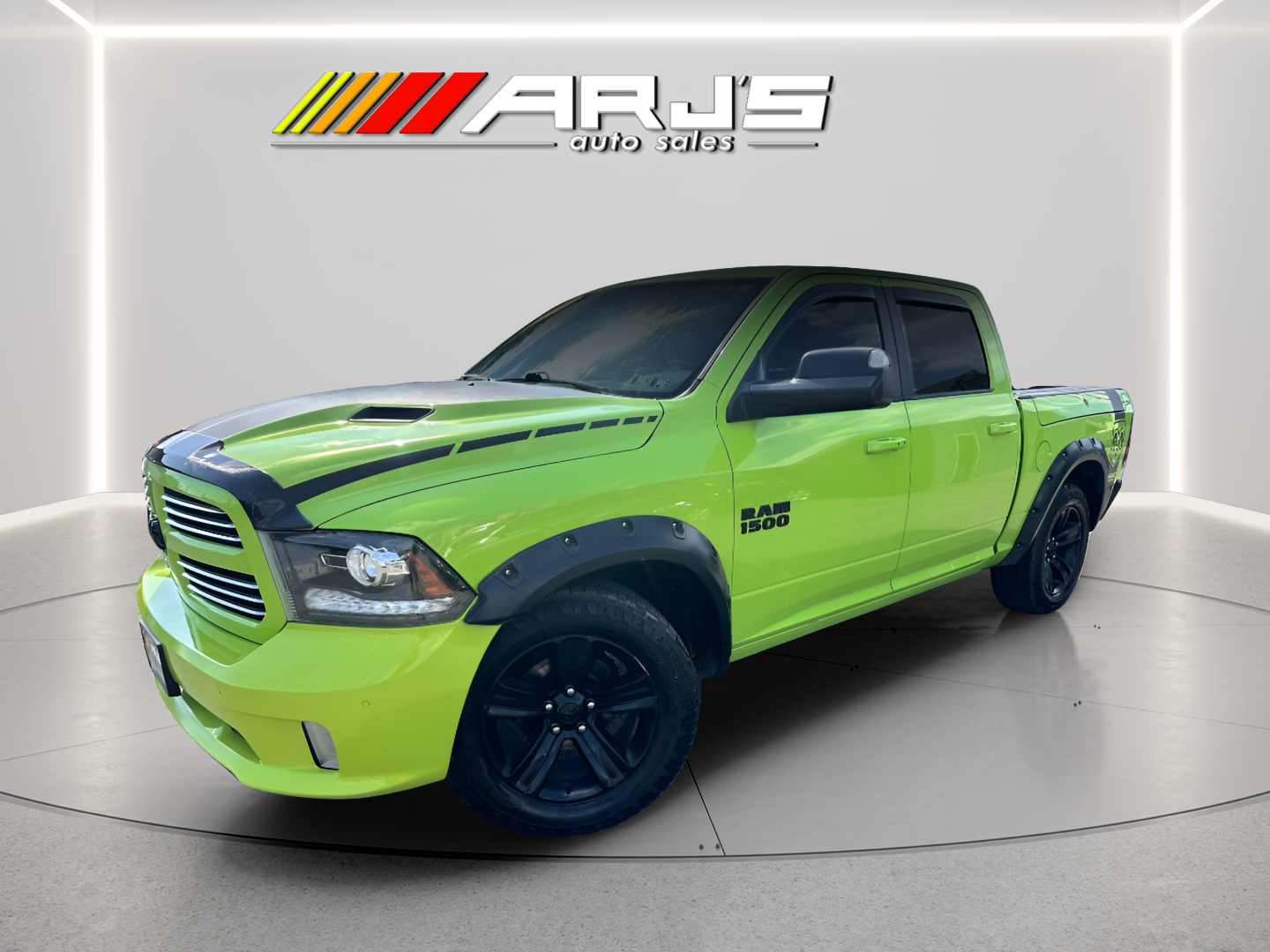 2017 RAM 1500 Sport 4x4 Crew Cab 5'7's photo
