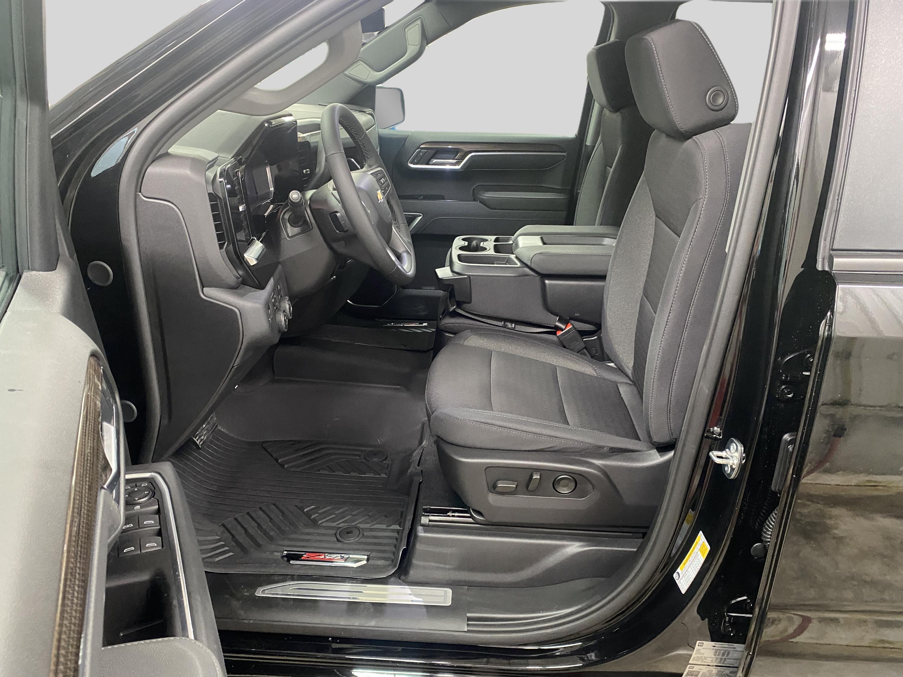 2026 Chevrolet Silverado 1500 LT - Photo 13