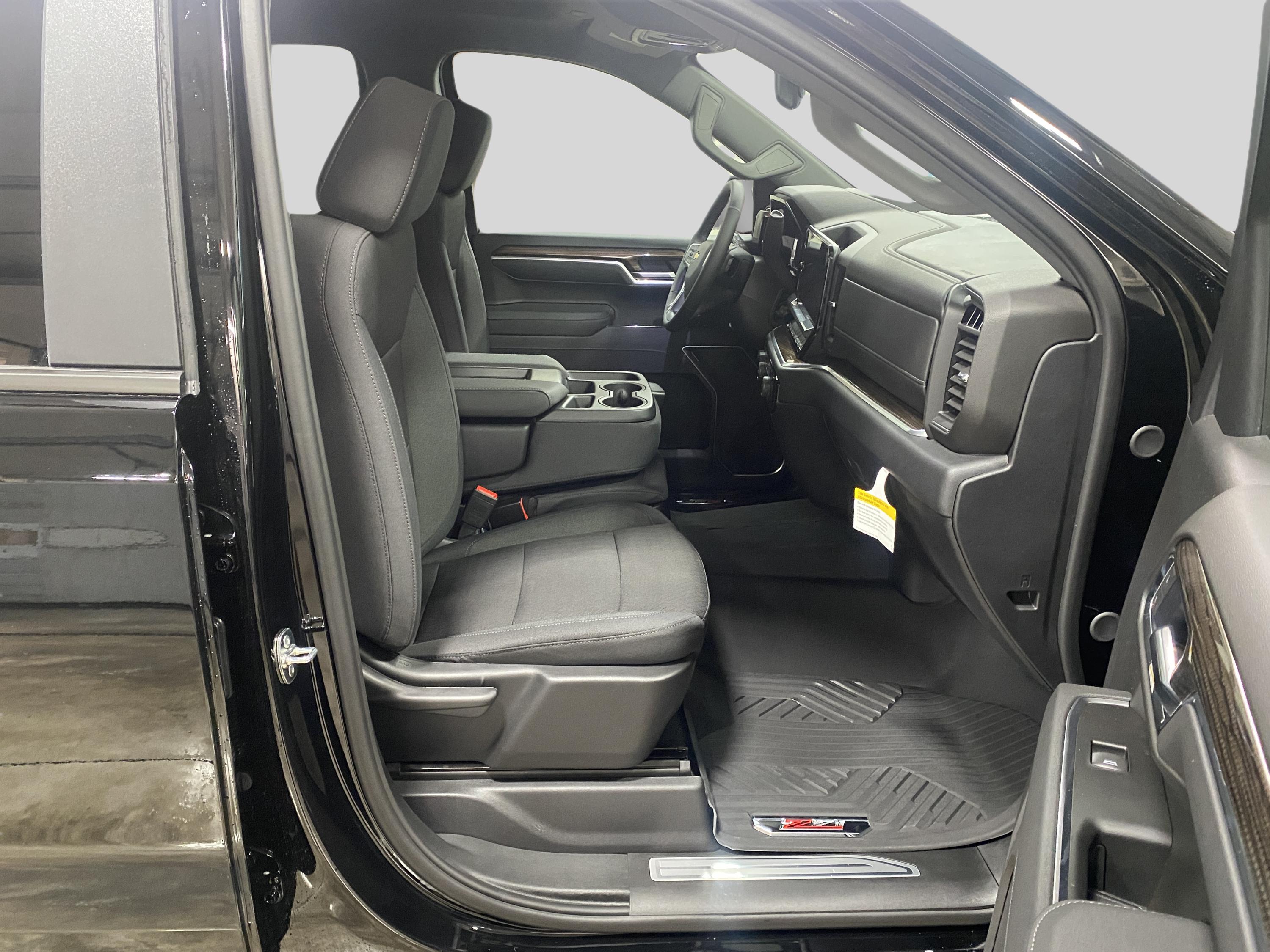 2026 Chevrolet Silverado 1500 LT - Photo 14