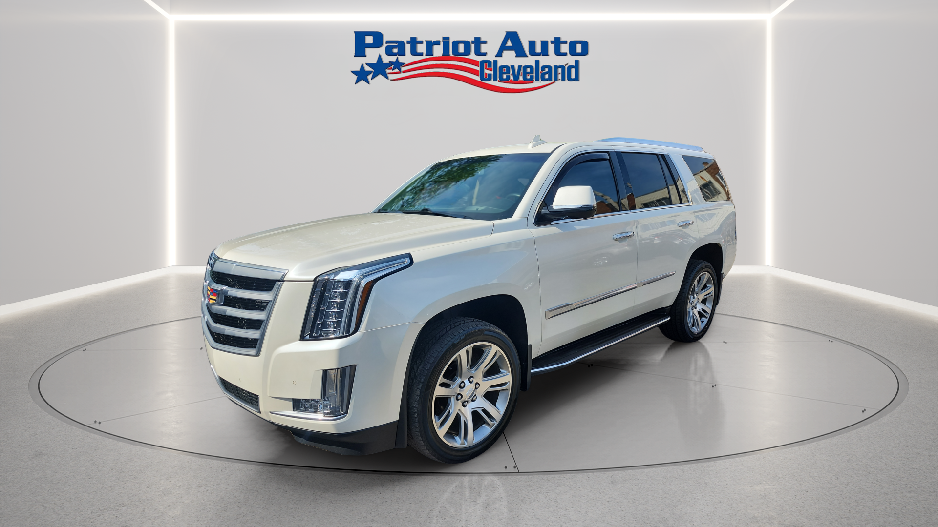 2015 Cadillac Escalade Luxury - Main Image