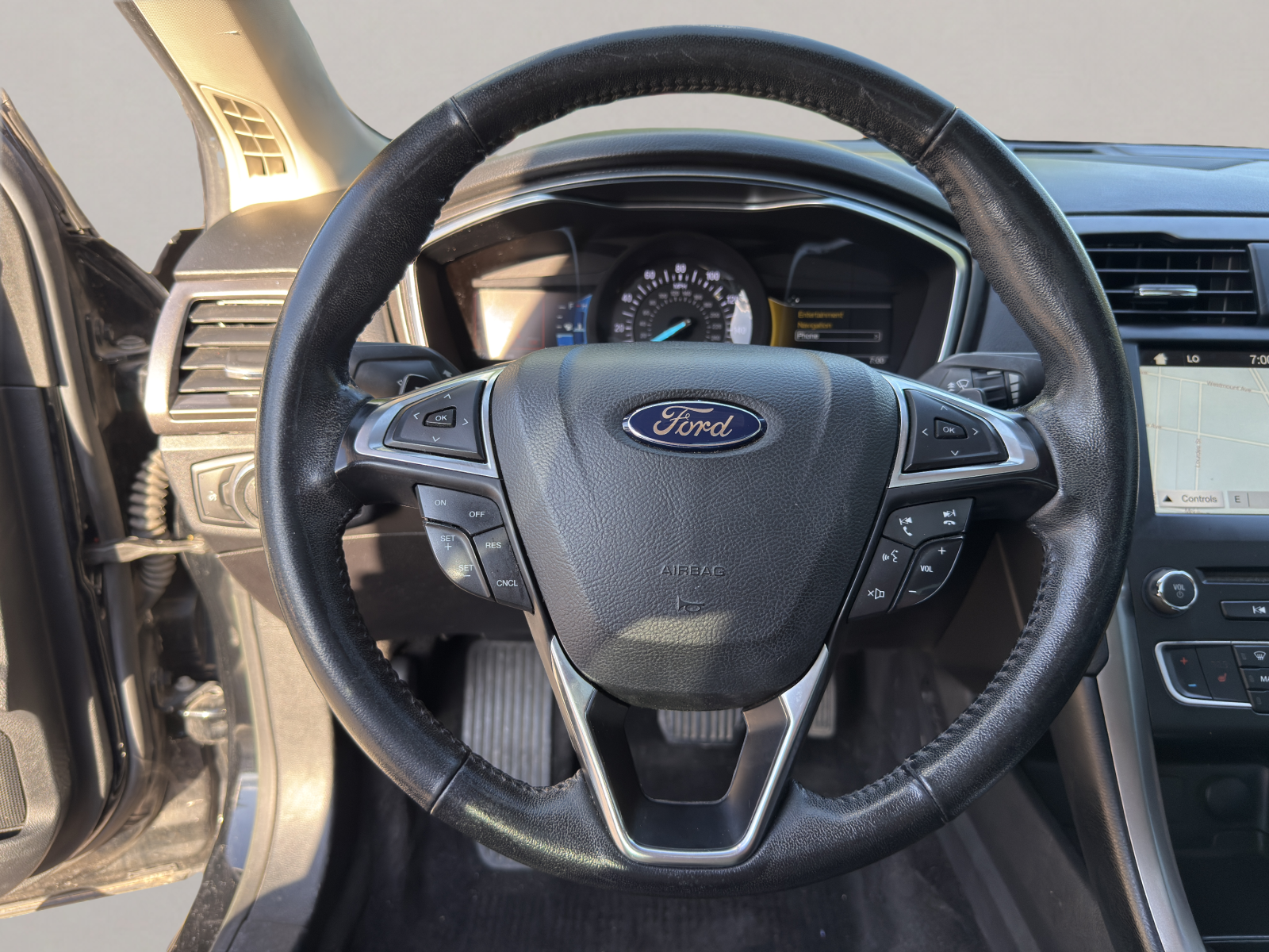 2018 Ford FUSION SE AWD — photo 17