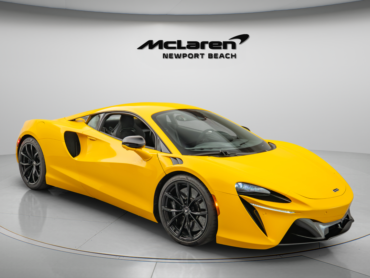 2024 McLaren Artura RWD